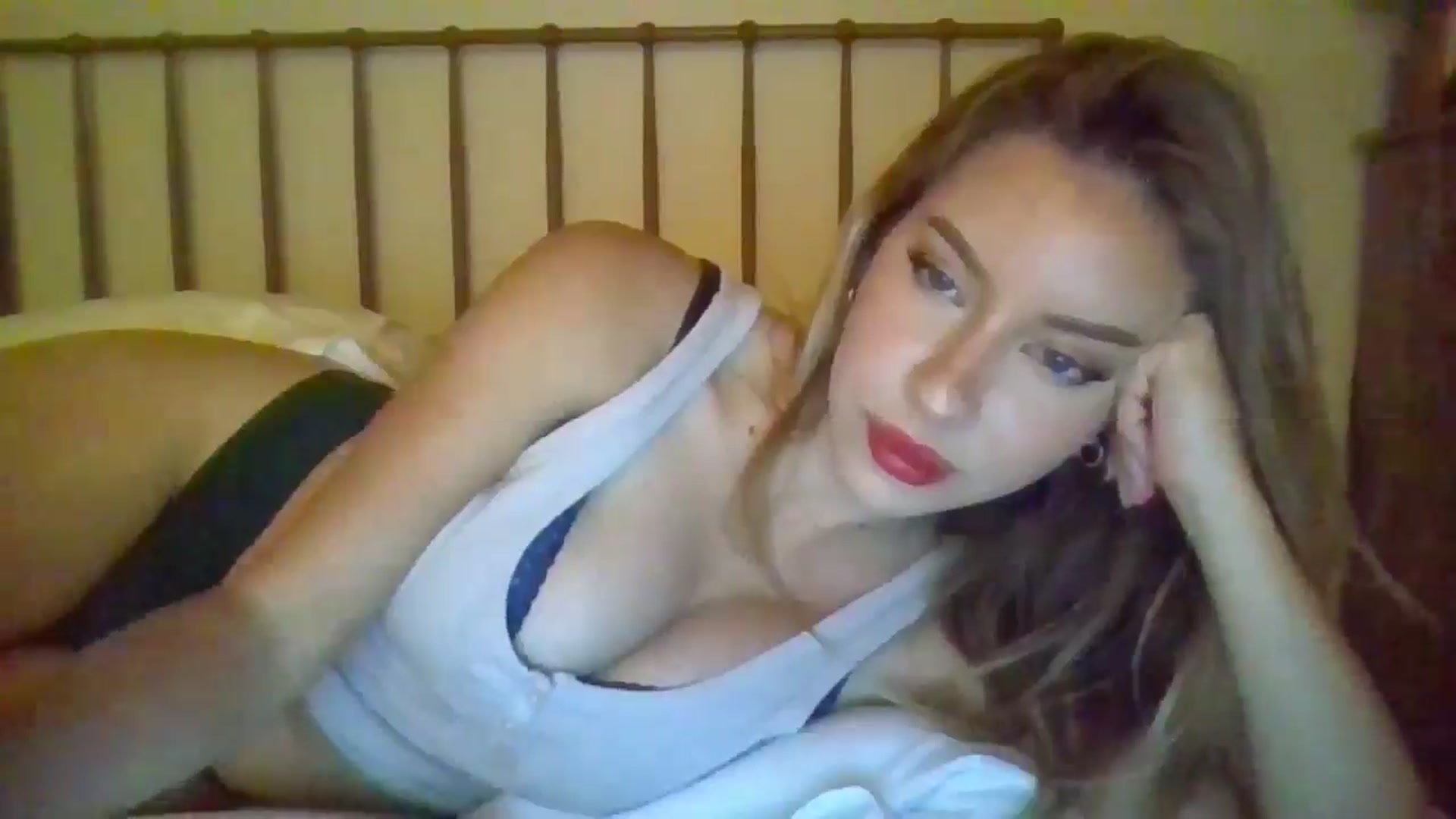 Gallery image thumbnail from SamIvery's myfreecams stream on, 06/26/2024, 04:47 image 4 of 20
