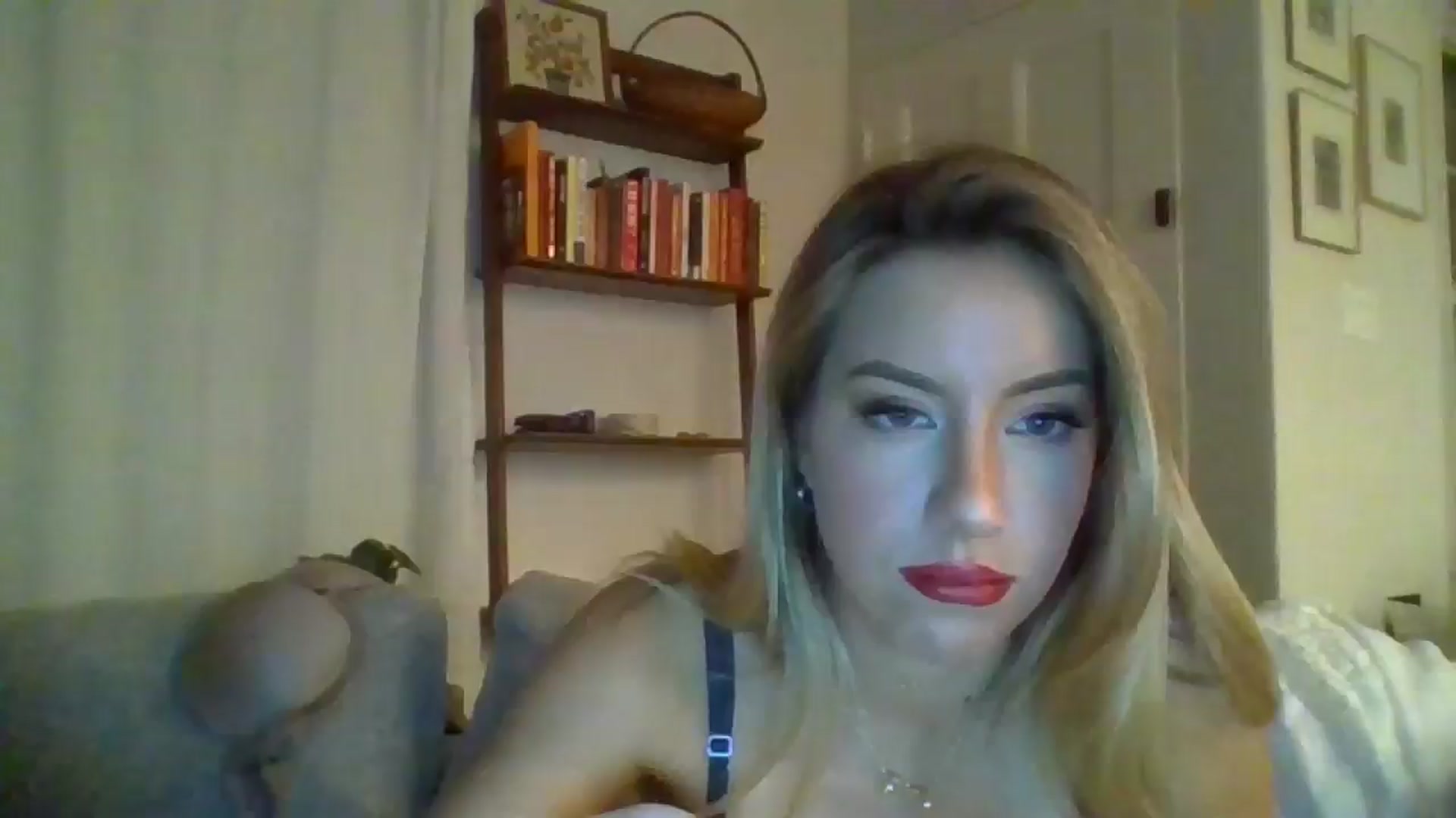 Gallery image thumbnail from SamIvery's myfreecams stream on, 07/02/2024, 05:25 image 1 of 20