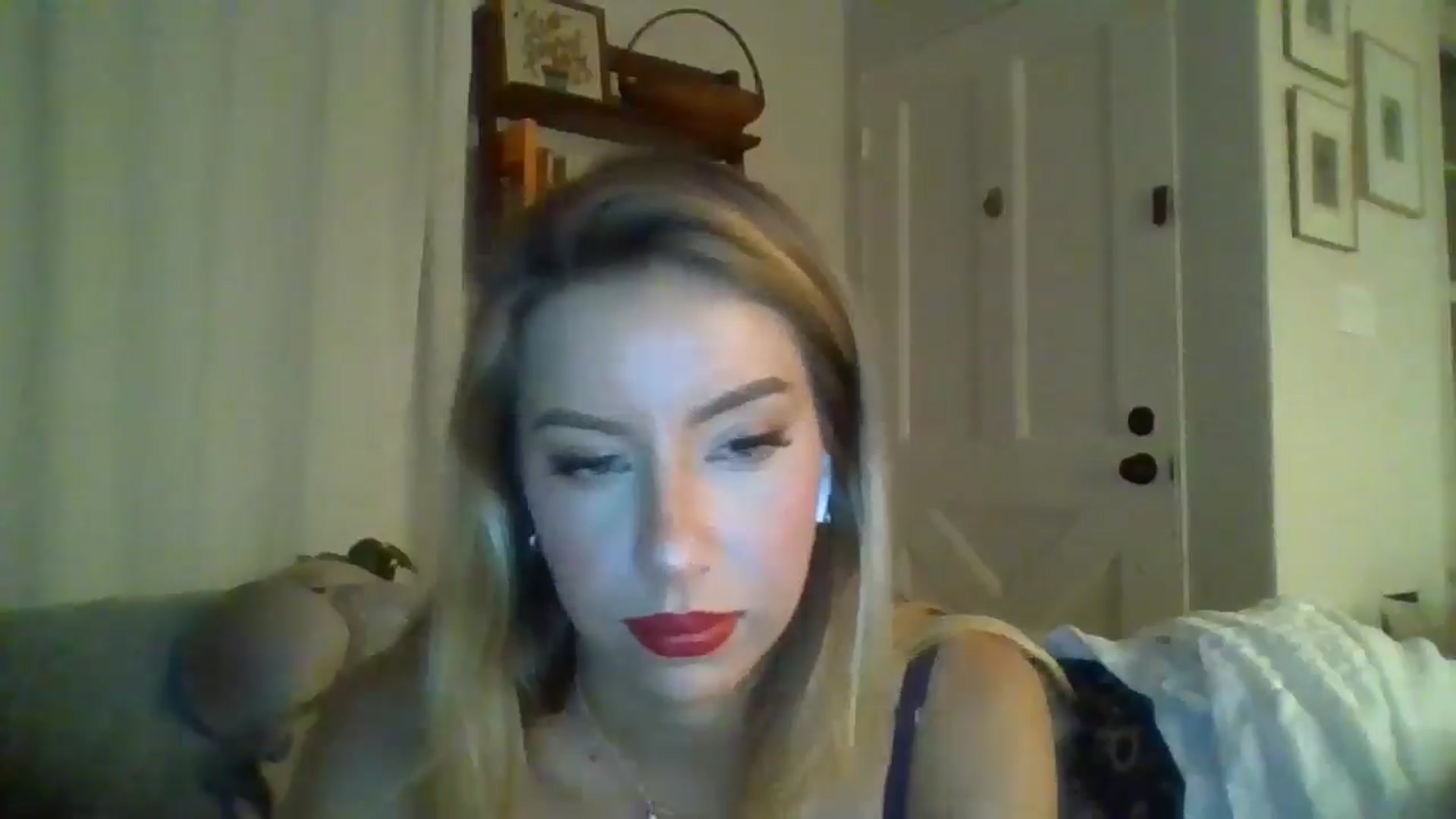 Gallery image thumbnail from SamIvery's myfreecams stream on, 07/02/2024, 05:25 image 7 of 20