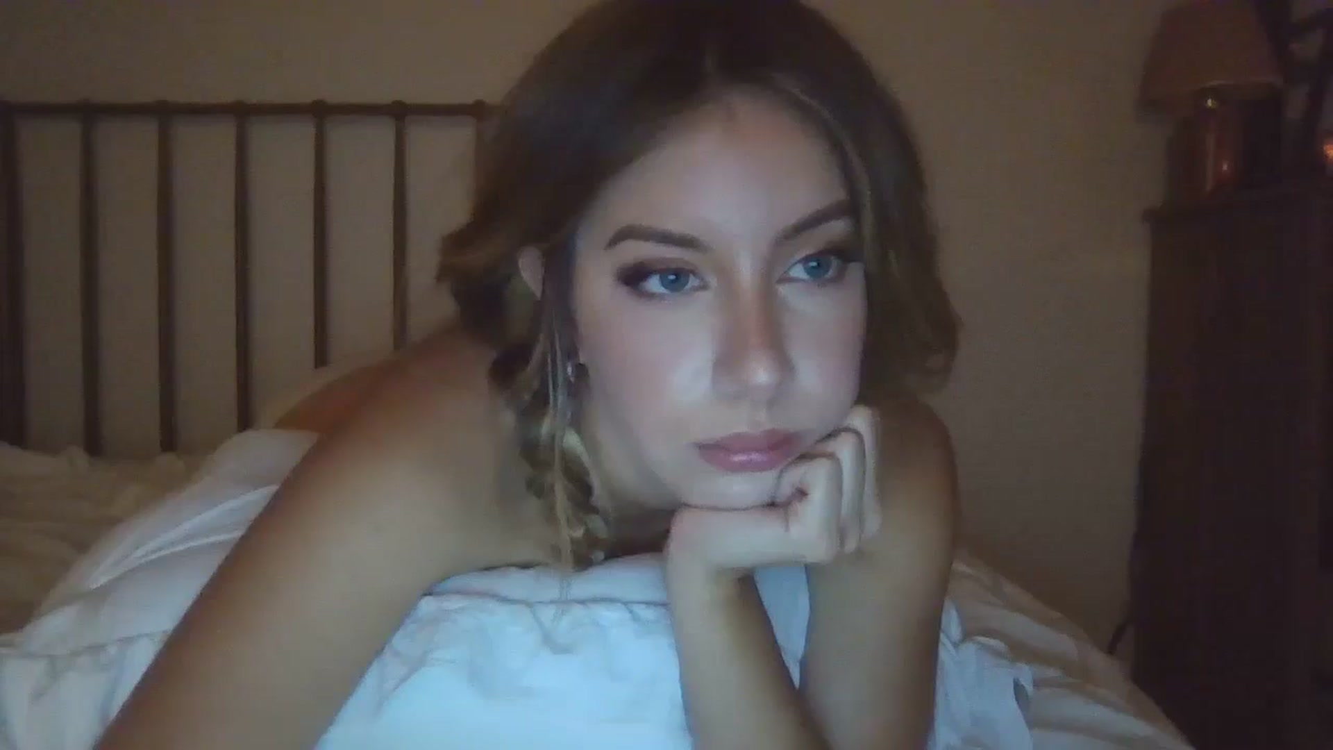 Gallery image thumbnail from SamIvery's myfreecams stream on, 08/07/2024, 06:41 image 2 of 20