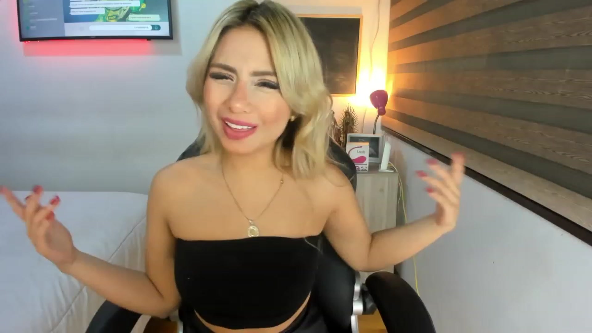 Gallery image thumbnail from Sam_Smiths's myfreecams stream on, 12/26/2022, 02:01 image 7 of 20