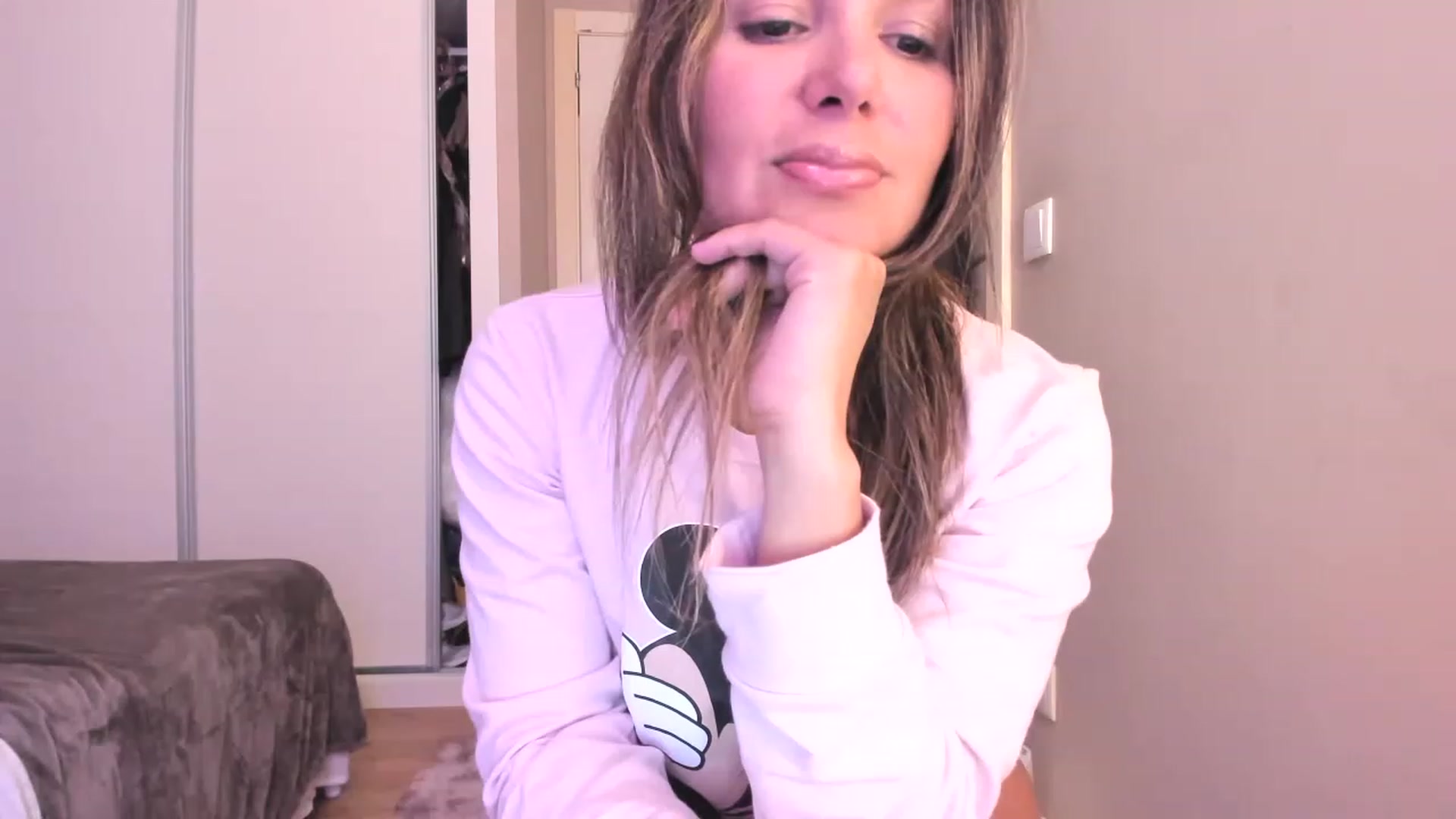 Gallery image thumbnail from SamantaRendon's myfreecams stream on, 11/23/2022, 20:11 image 8 of 20