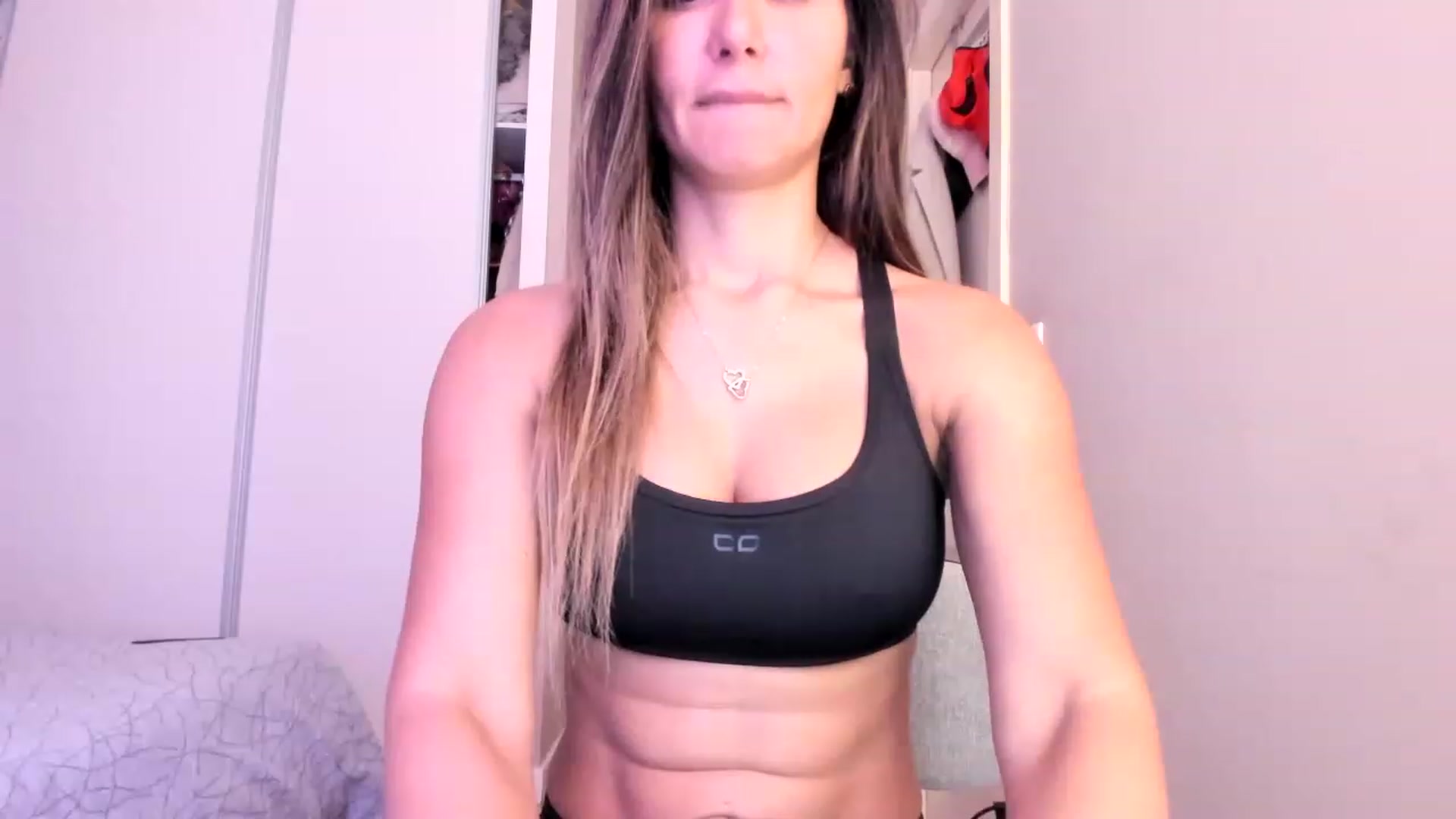 Gallery image thumbnail from SamantaRendon's myfreecams stream on, 12/01/2022, 10:22 image 14 of 20
