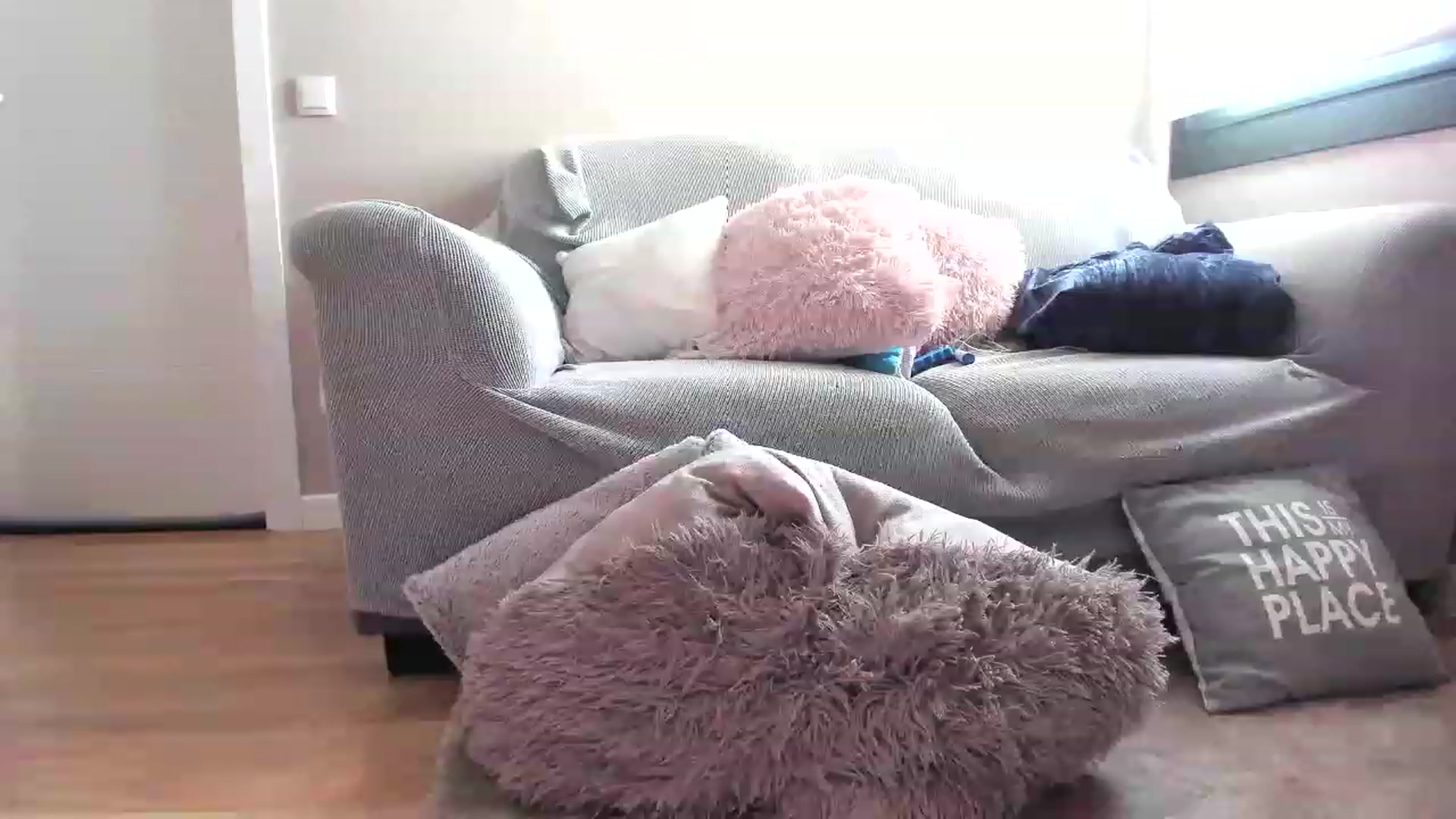Gallery image thumbnail from SamantaRendon's myfreecams stream on, 02/03/2023, 14:20 image 18 of 20