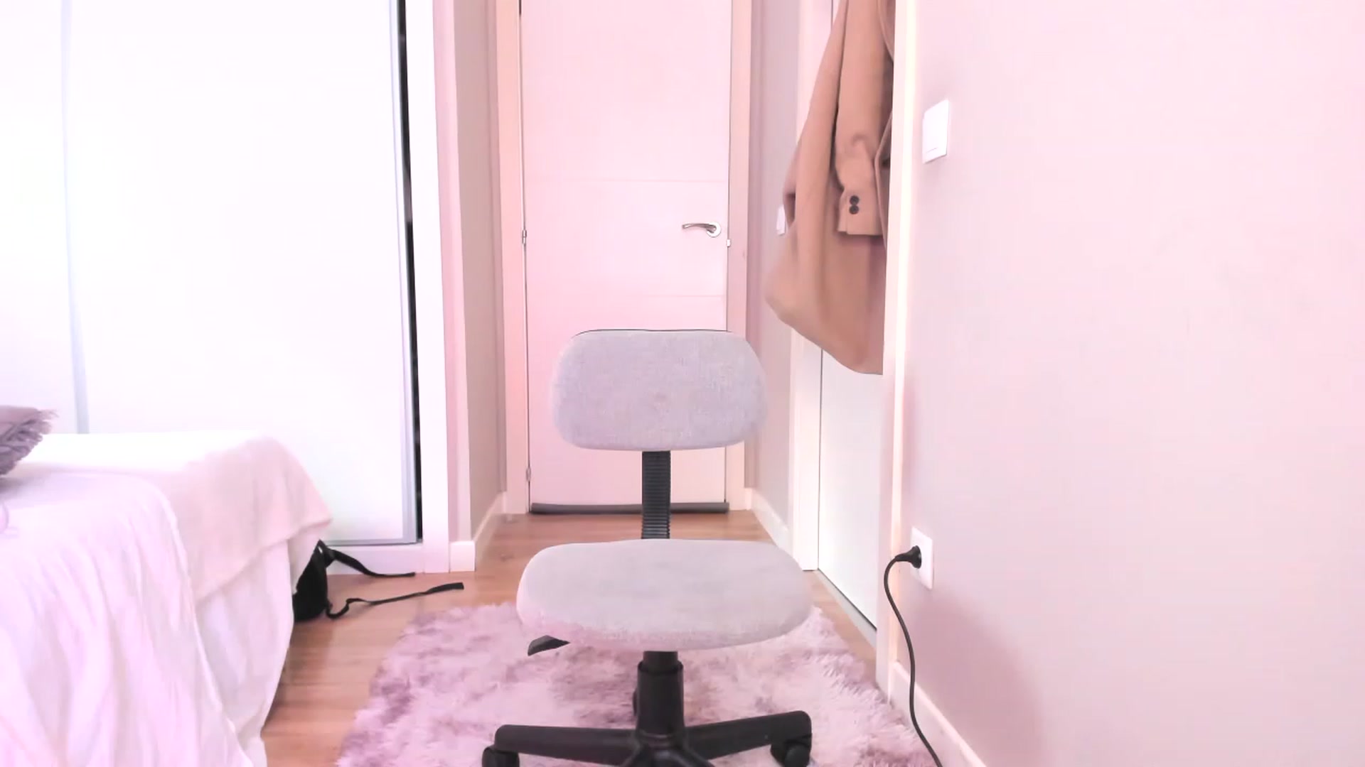Gallery image thumbnail from SamantaRendon's myfreecams stream on, 02/19/2023, 17:03 image 19 of 20