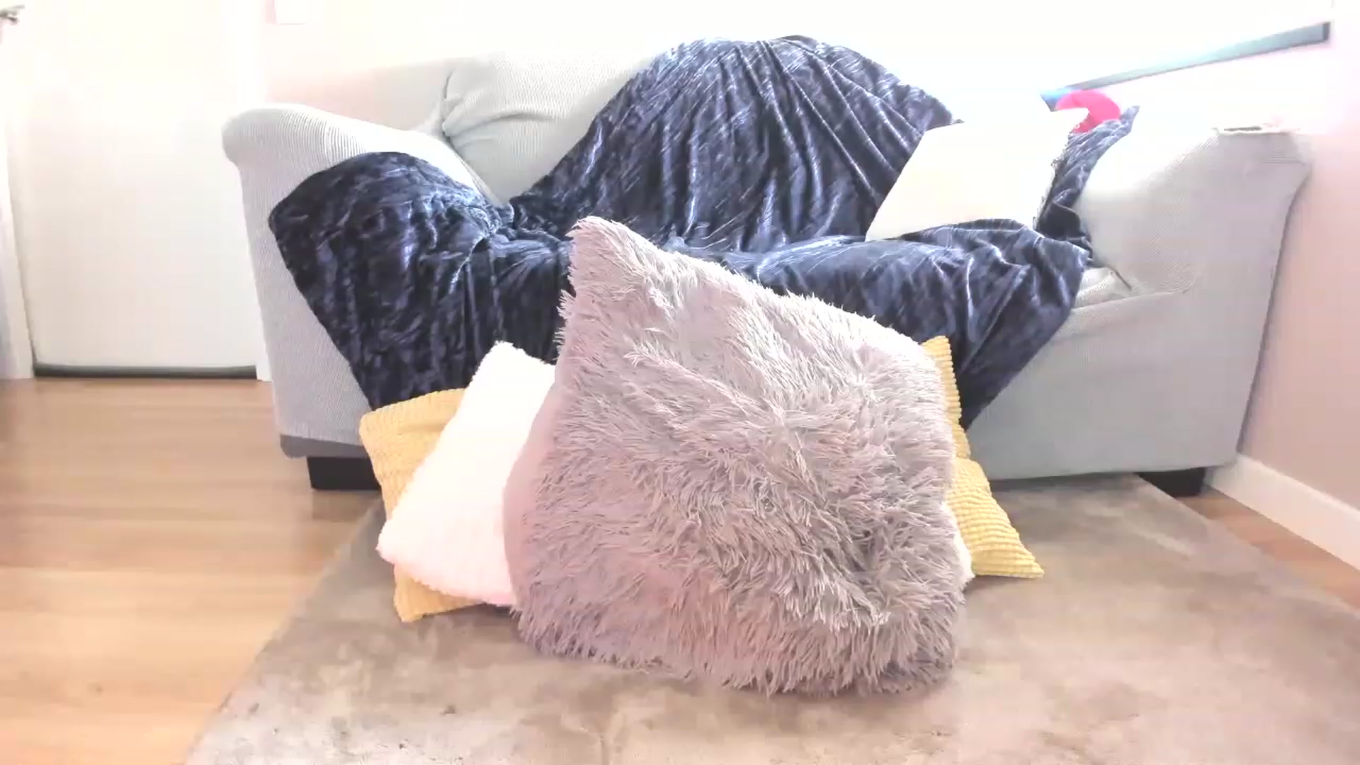 Gallery image thumbnail from SamantaRendon's myfreecams stream on, 03/01/2023, 13:54 image 19 of 20