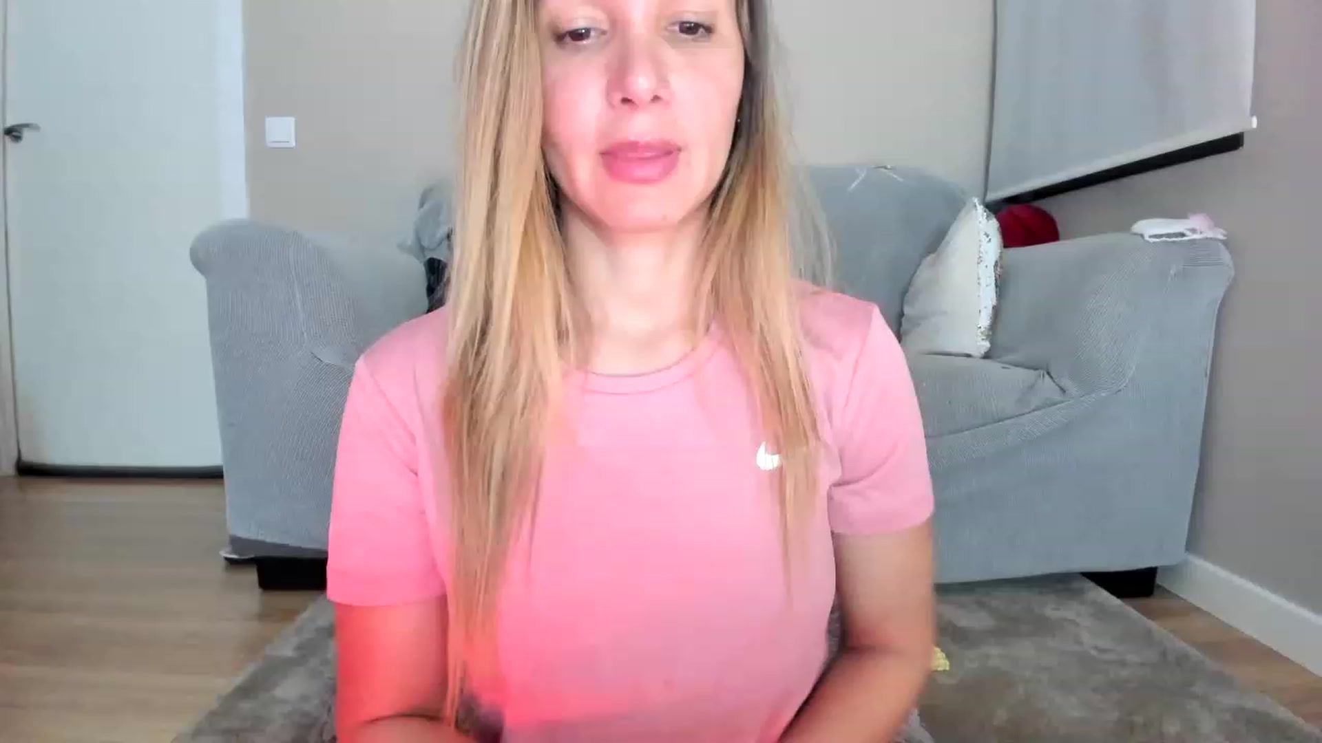 Gallery image thumbnail from SamantaRendon's myfreecams stream on, 03/01/2023, 23:52 image 4 of 20