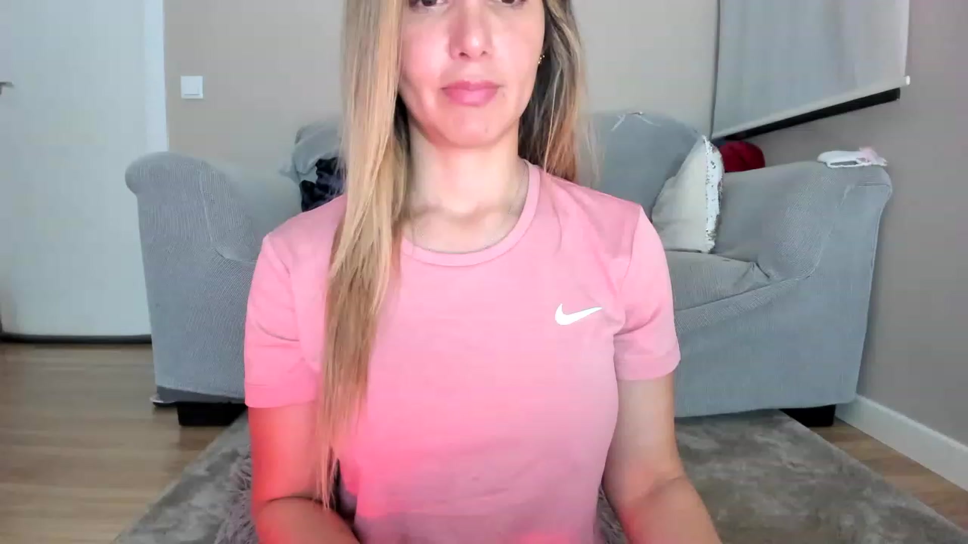 Gallery image thumbnail from SamantaRendon's myfreecams stream on, 03/01/2023, 23:52 image 10 of 20