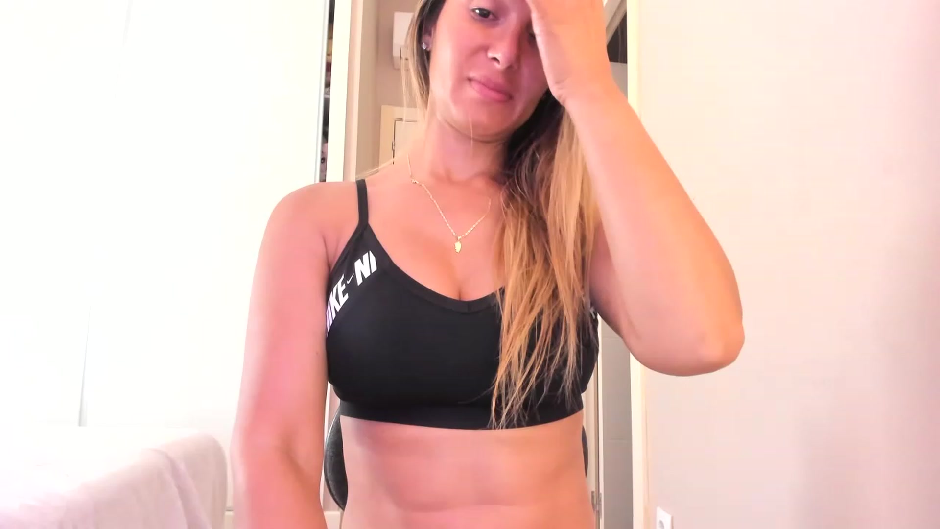 Gallery image thumbnail from SamantaRendon's myfreecams stream on, 06/18/2023, 15:17 image 3 of 20