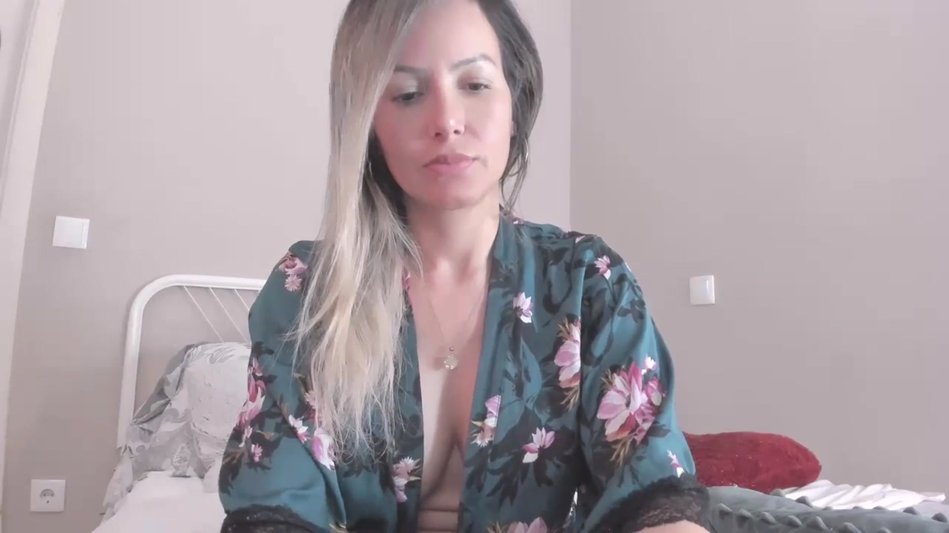 Gallery image thumbnail from SamantaRendon's myfreecams stream on, 03/03/2024, 17:02 image 20 of 20
