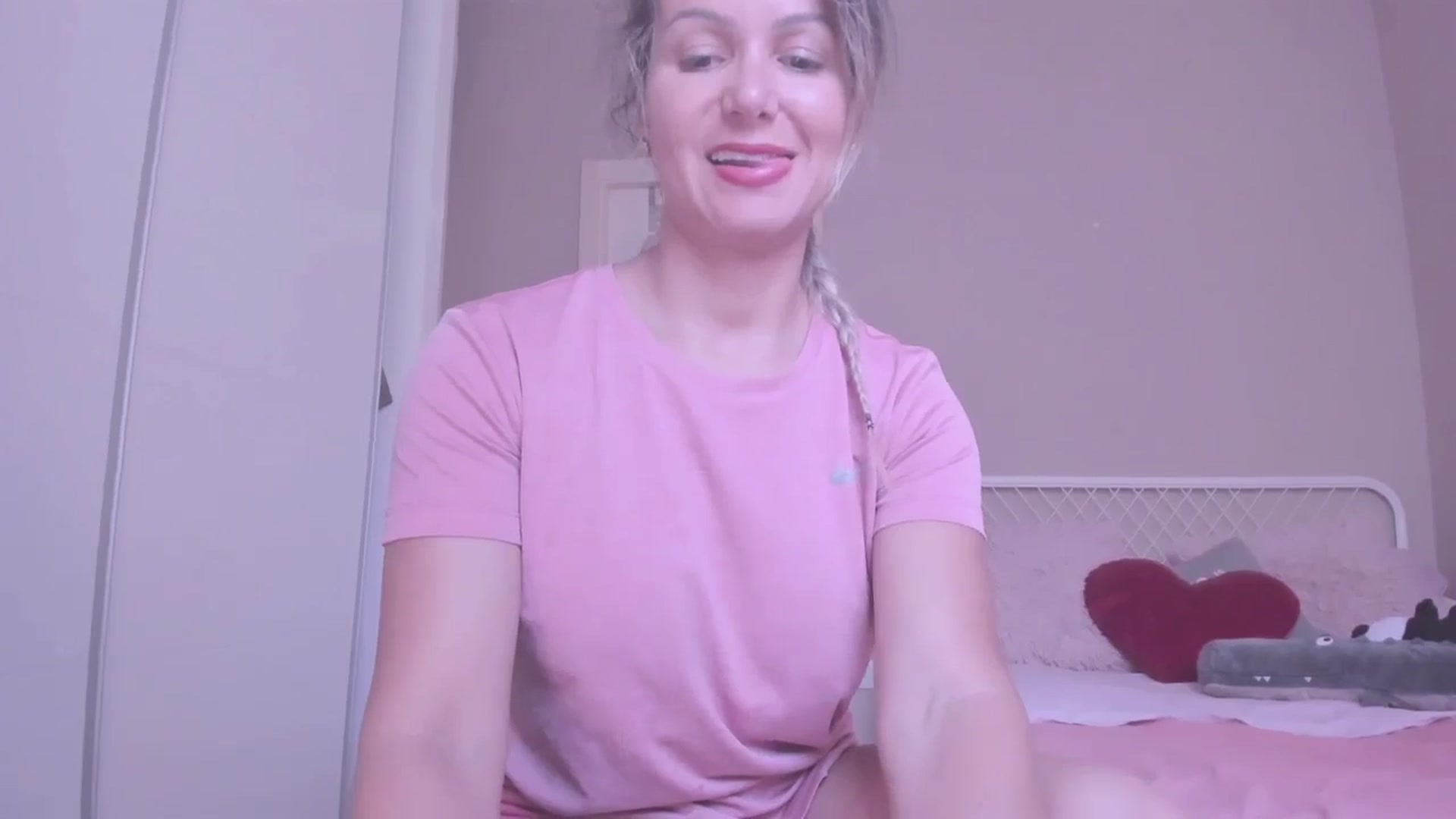 Gallery image thumbnail from SamantaRendon's myfreecams stream on, 05/10/2024, 17:31 image 19 of 20