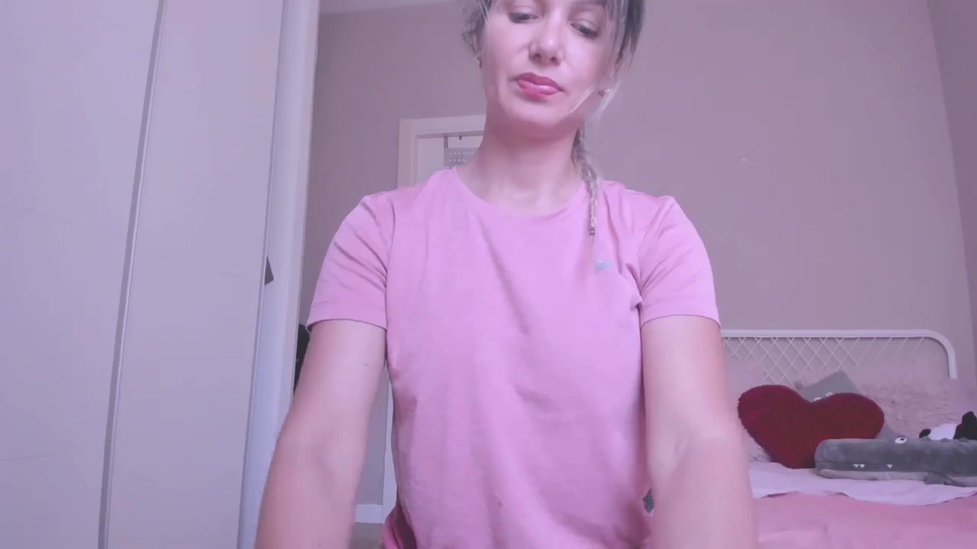 Gallery image thumbnail from SamantaRendon's myfreecams stream on, 05/10/2024, 17:31 image 3 of 20