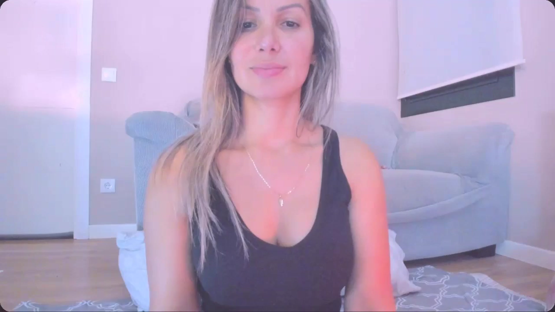 Gallery image thumbnail from SamantaRendon's myfreecams stream on, 10/28/2024, 23:32 image 20 of 20