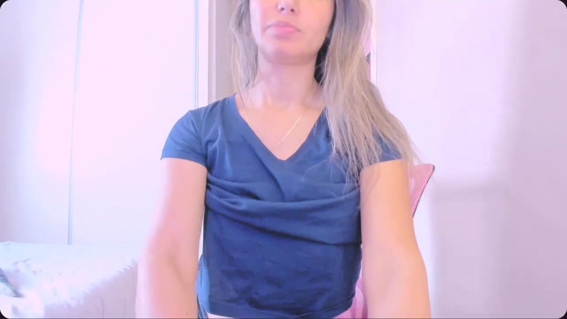 Gallery image thumbnail from SamantaRendon's myfreecams stream on, 01/18/2025, 12:38 image 17 of 20