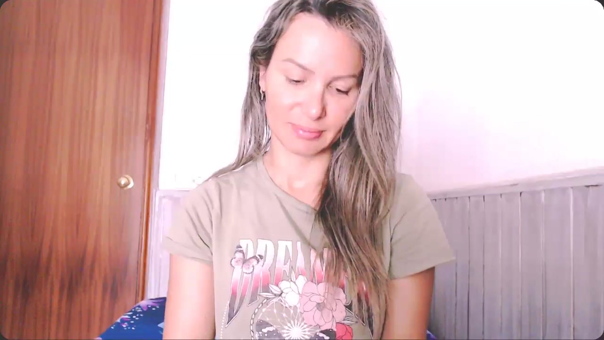 Gallery image thumbnail from SamantaRendon's myfreecams stream on, 06/07/2025, 09:24 image 6 of 20