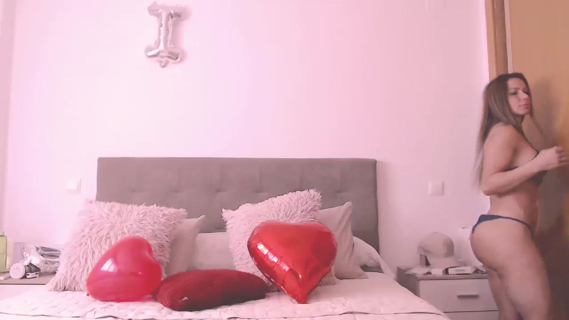 Gallery image thumbnail from SamantaRendon's myfreecams stream on, 02/15/2026, 11:23 image 3 of 20