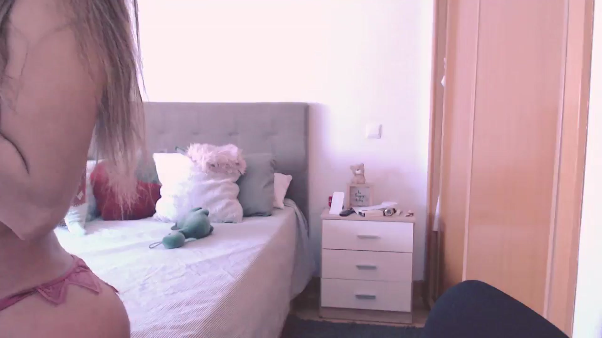 Gallery image thumbnail from SamantaRendon's myfreecams stream on, 03/27/2026, 10:53 image 11 of 20