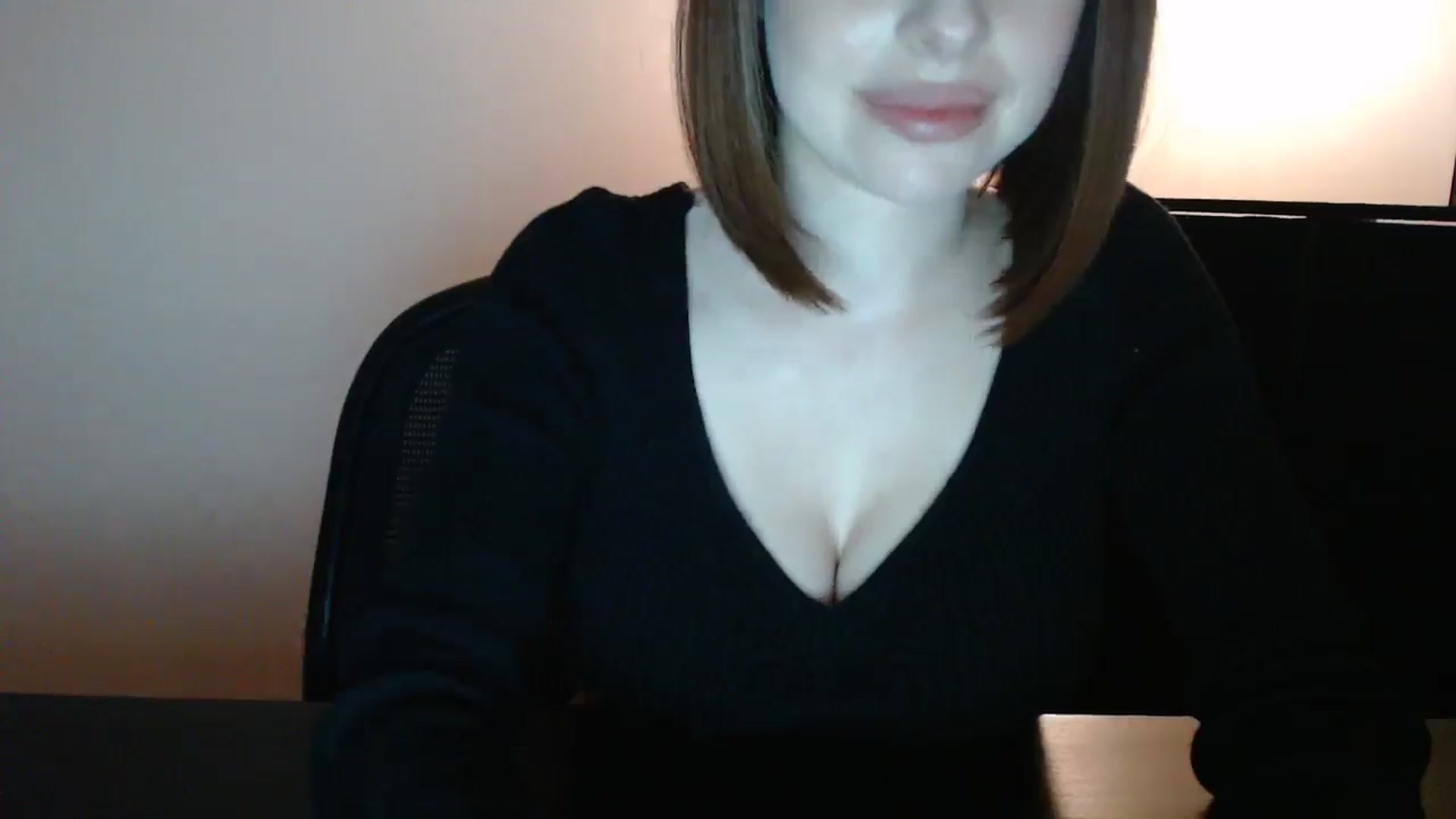 Gallery image thumbnail from Samanta_Luis's myfreecams stream on, 11/29/2024, 24:02 image 13 of 20