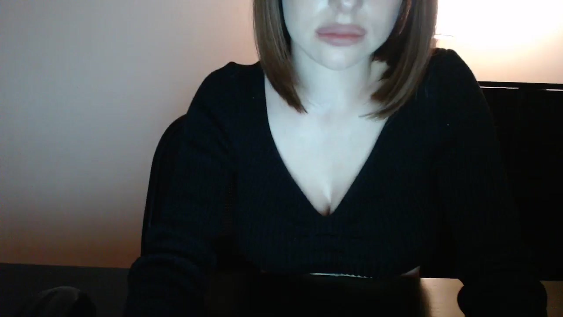 Gallery image thumbnail from Samanta_Luis's myfreecams stream on, 11/29/2024, 24:02 image 10 of 20