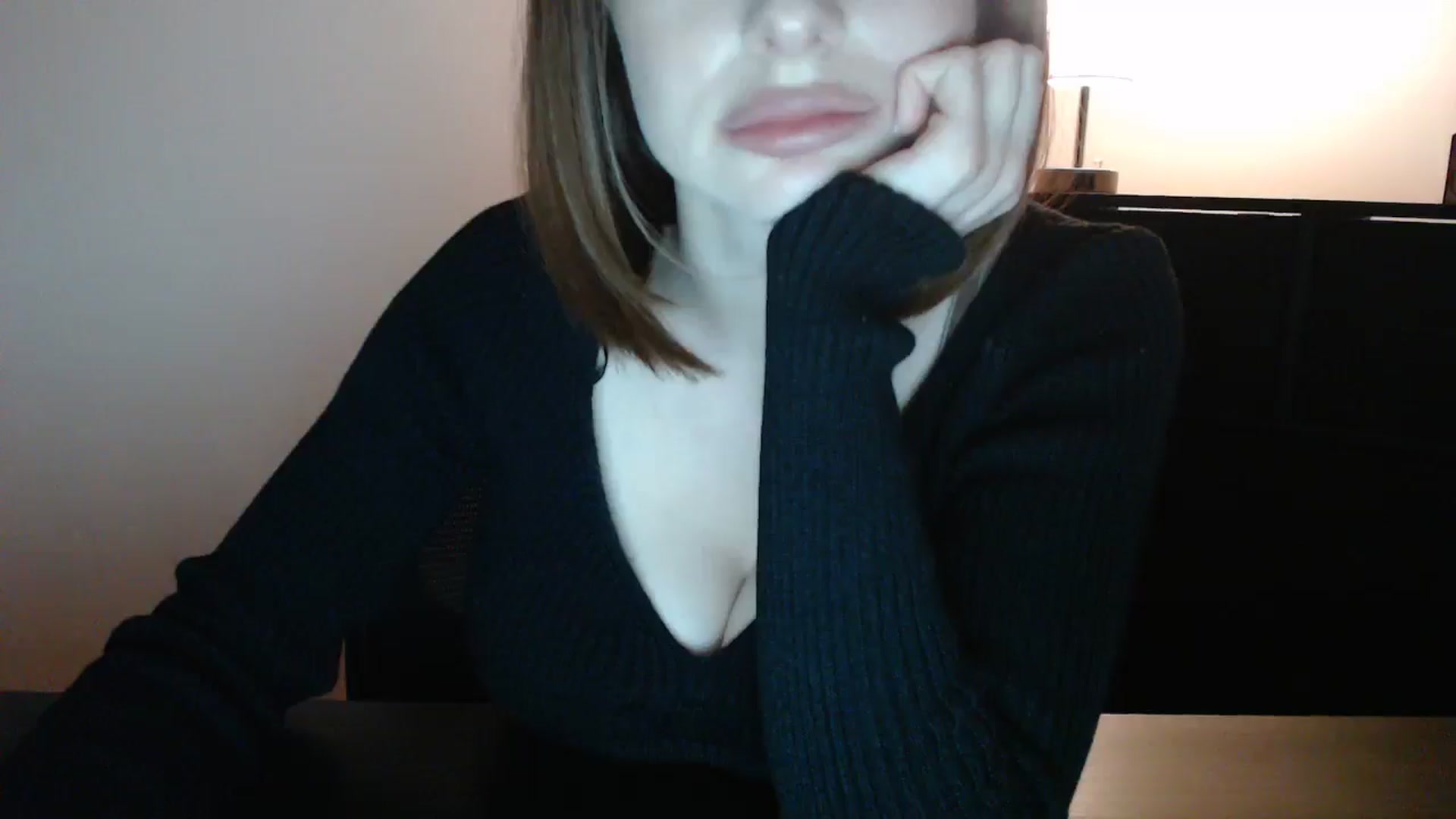 Gallery image thumbnail from Samanta_Luis's myfreecams stream on, 11/29/2024, 24:30 image 2 of 20