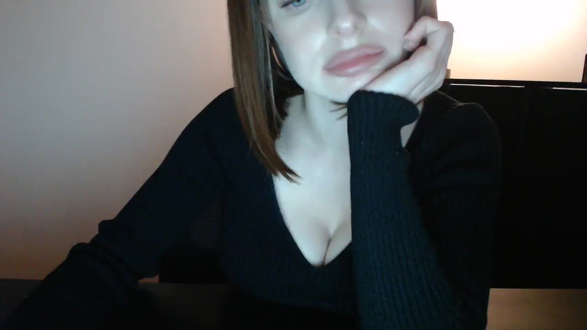 Gallery image thumbnail from Samanta_Luis's myfreecams stream on, 11/29/2024, 24:30 image 8 of 20