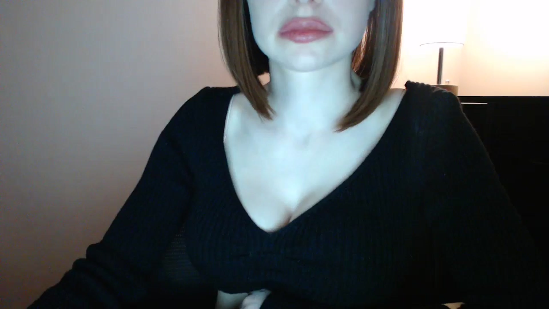 Gallery image thumbnail from Samanta_Luis's myfreecams stream on, 12/04/2024, 24:56 image 9 of 20