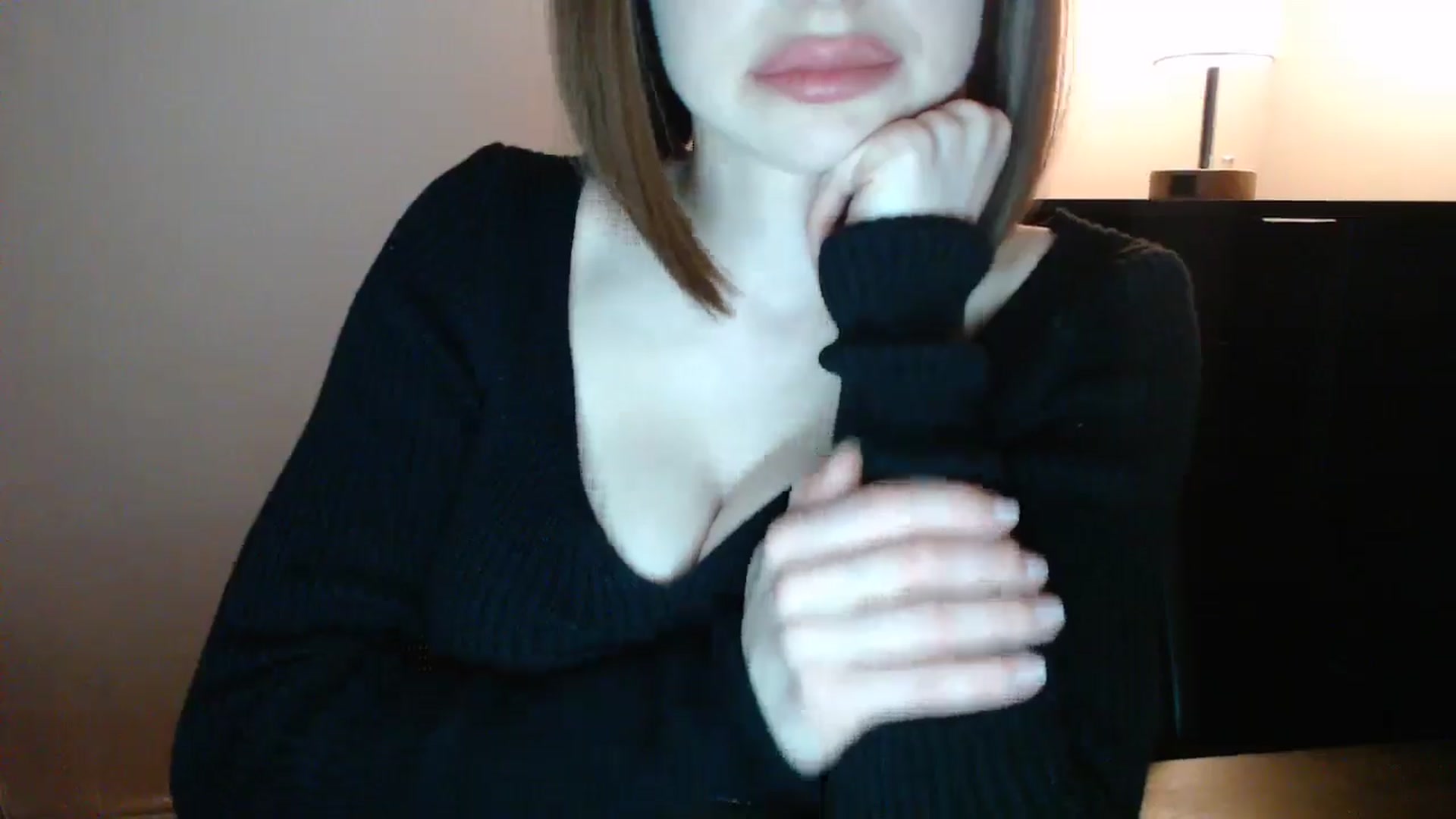 Gallery image thumbnail from Samanta_Luis's myfreecams stream on, 12/04/2024, 24:56 image 13 of 20
