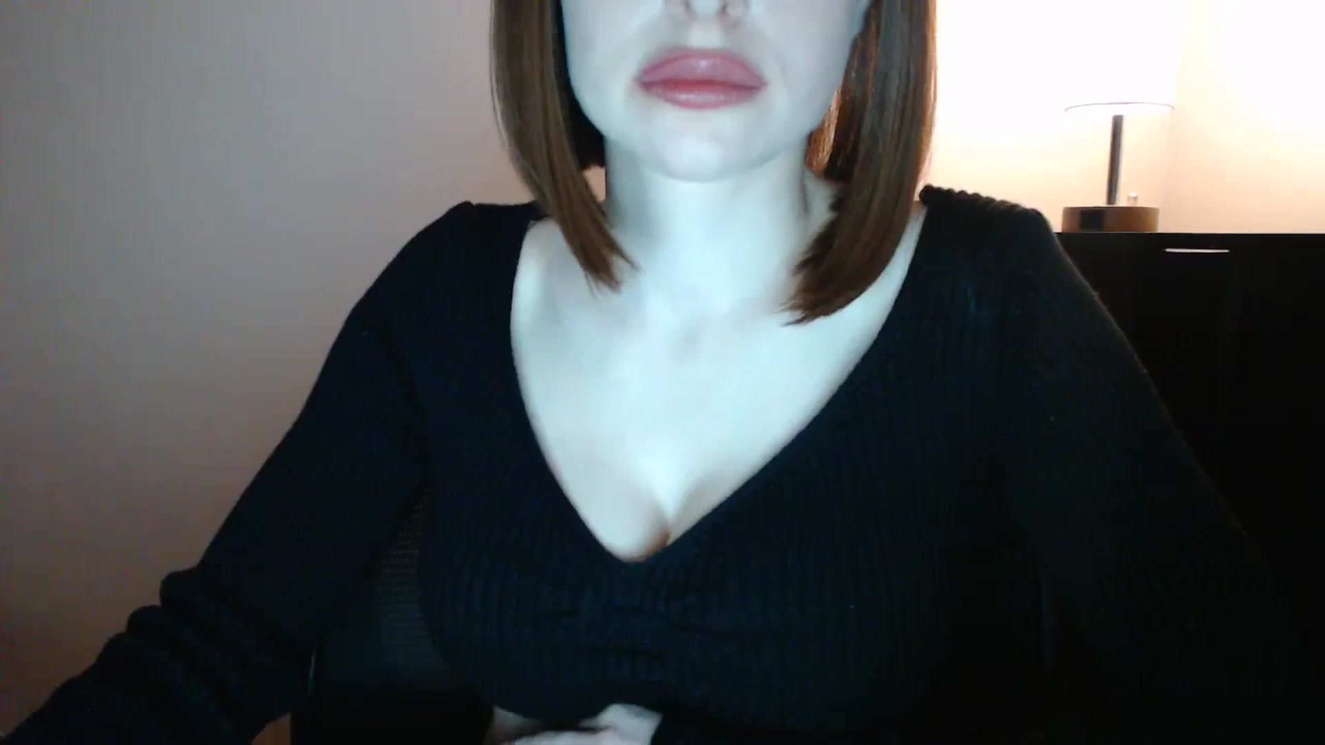Gallery image thumbnail from Samanta_Luis's myfreecams stream on, 12/04/2024, 24:56 image 4 of 20