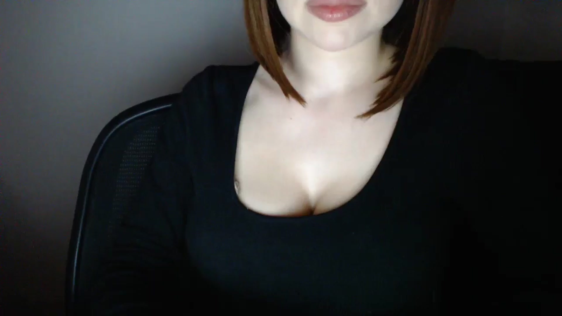 Gallery image thumbnail from Samanta_Luis's myfreecams stream on, 12/22/2024, 19:21 image 16 of 20
