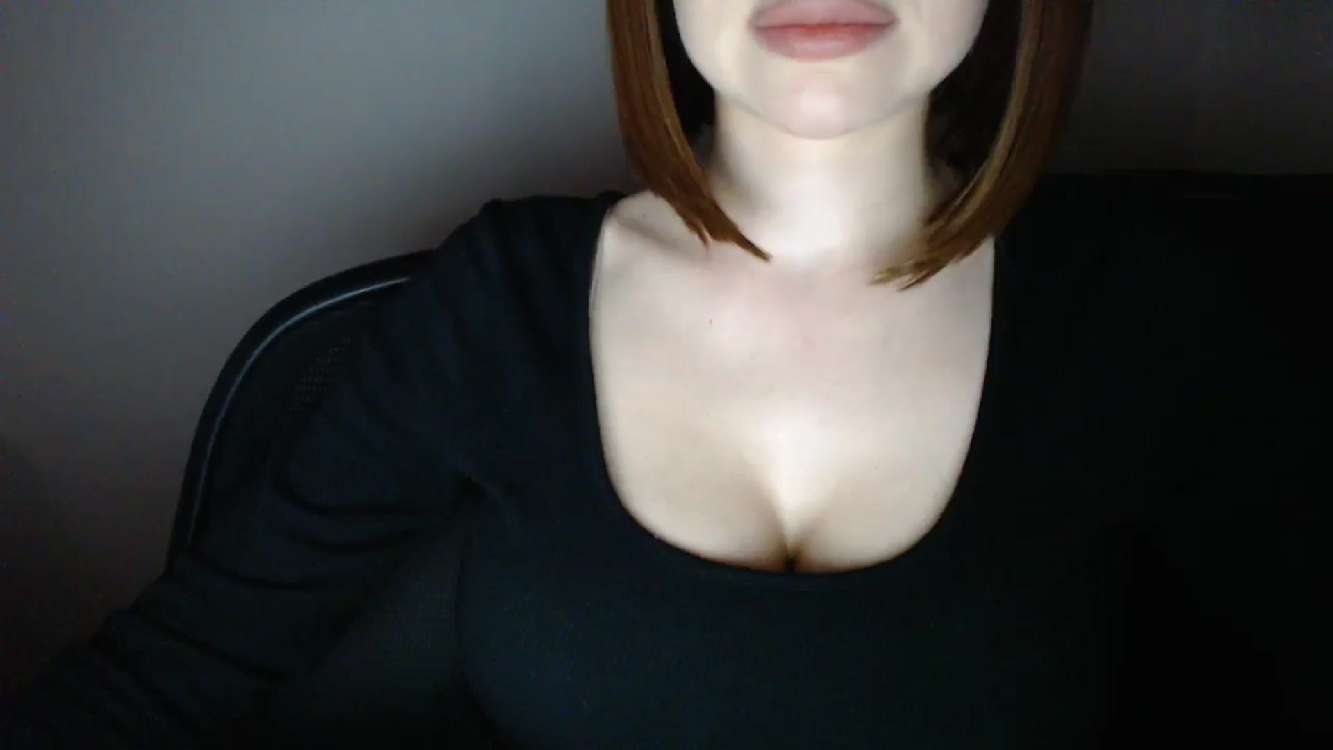 Gallery image thumbnail from Samanta_Luis's myfreecams stream on, 12/22/2024, 19:21 image 8 of 20