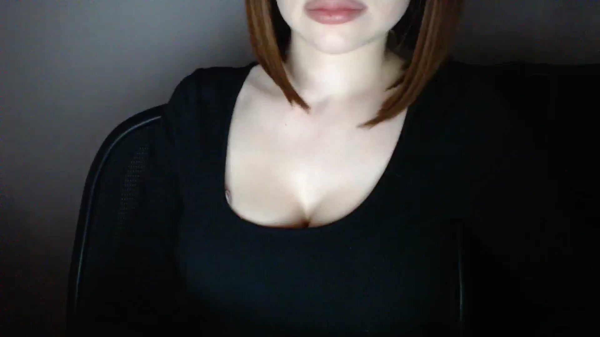 Gallery image thumbnail from Samanta_Luis's myfreecams stream on, 12/22/2024, 19:21 image 17 of 20
