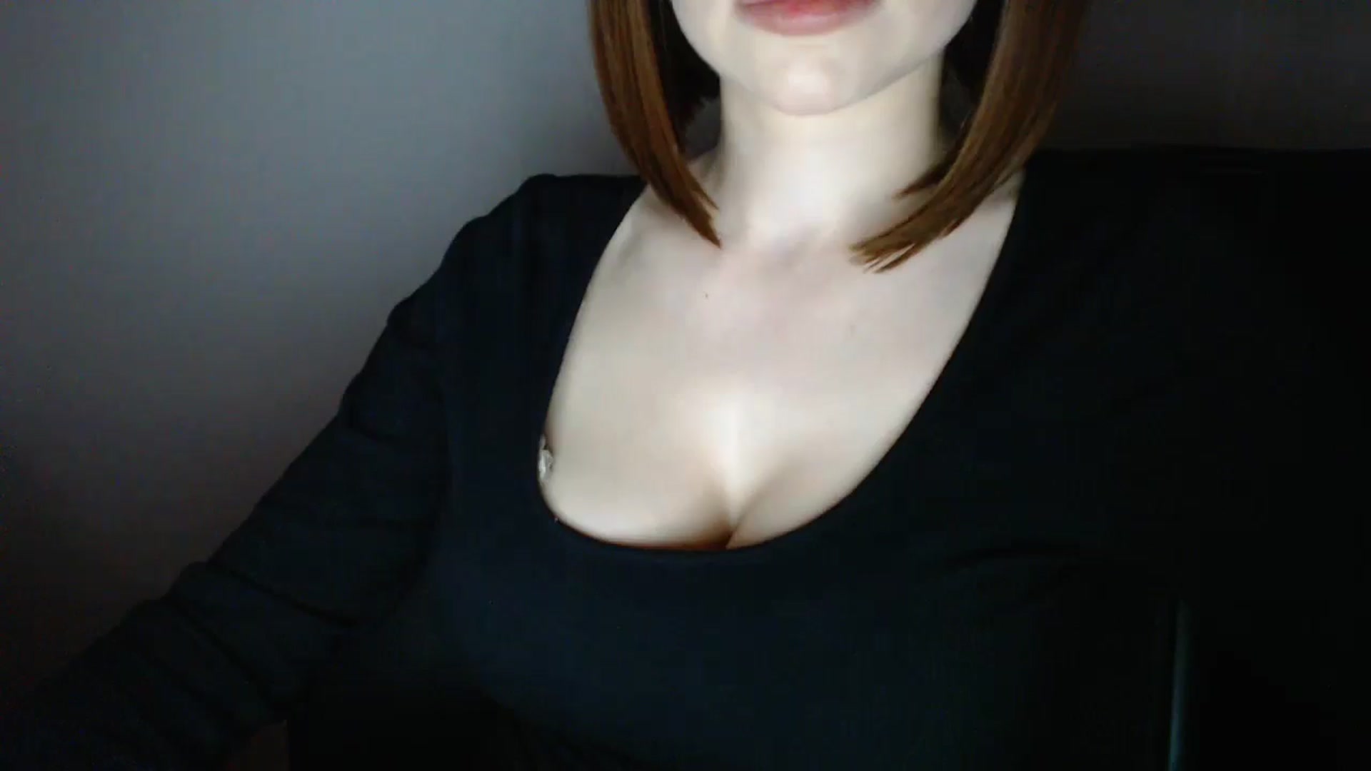 Gallery image thumbnail from Samanta_Luis's myfreecams stream on, 12/22/2024, 19:21 image 15 of 20