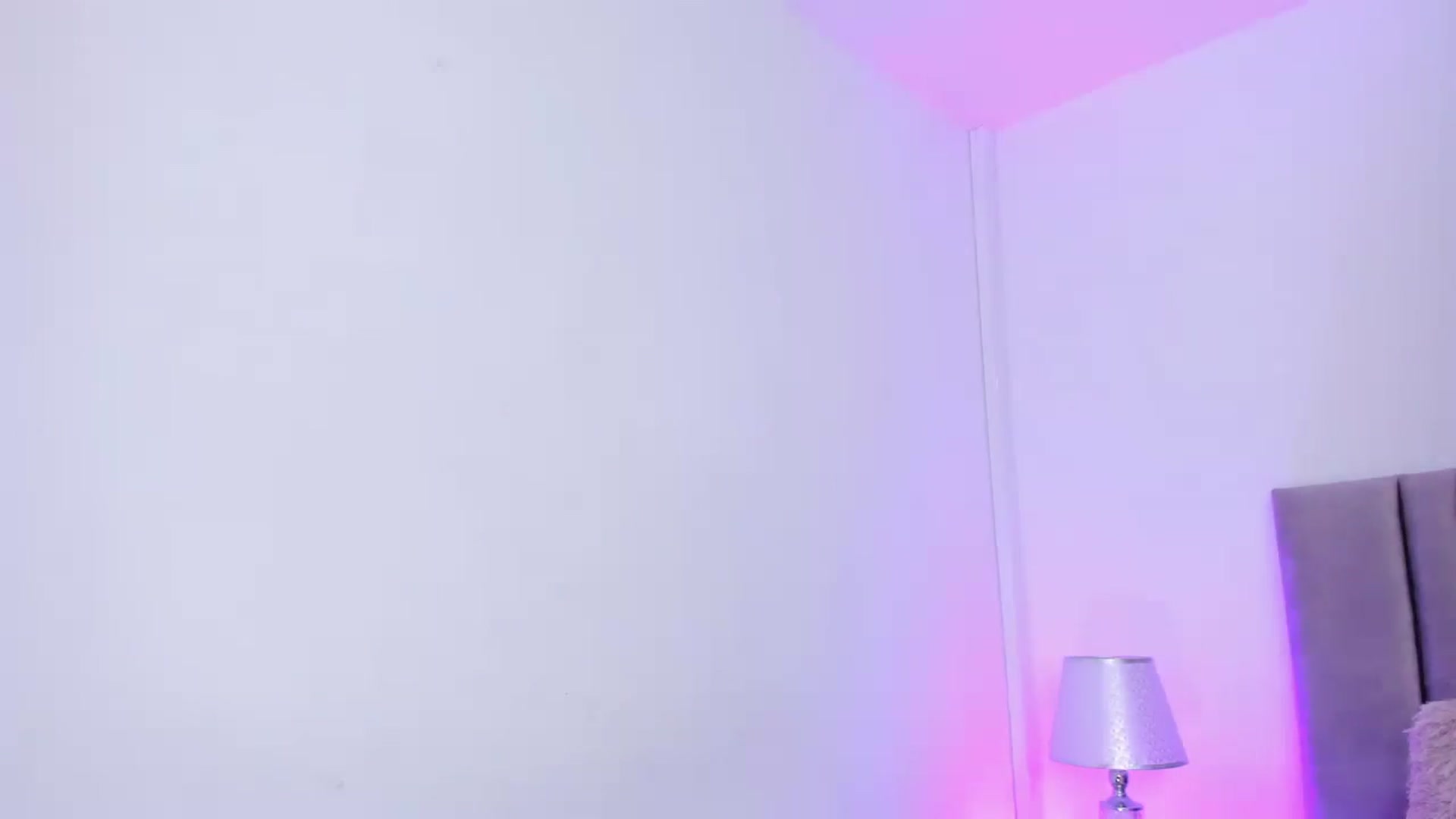 Gallery image thumbnail from SamanthaBelll's myfreecams stream on, 07/30/2024, 17:12 image 19 of 20