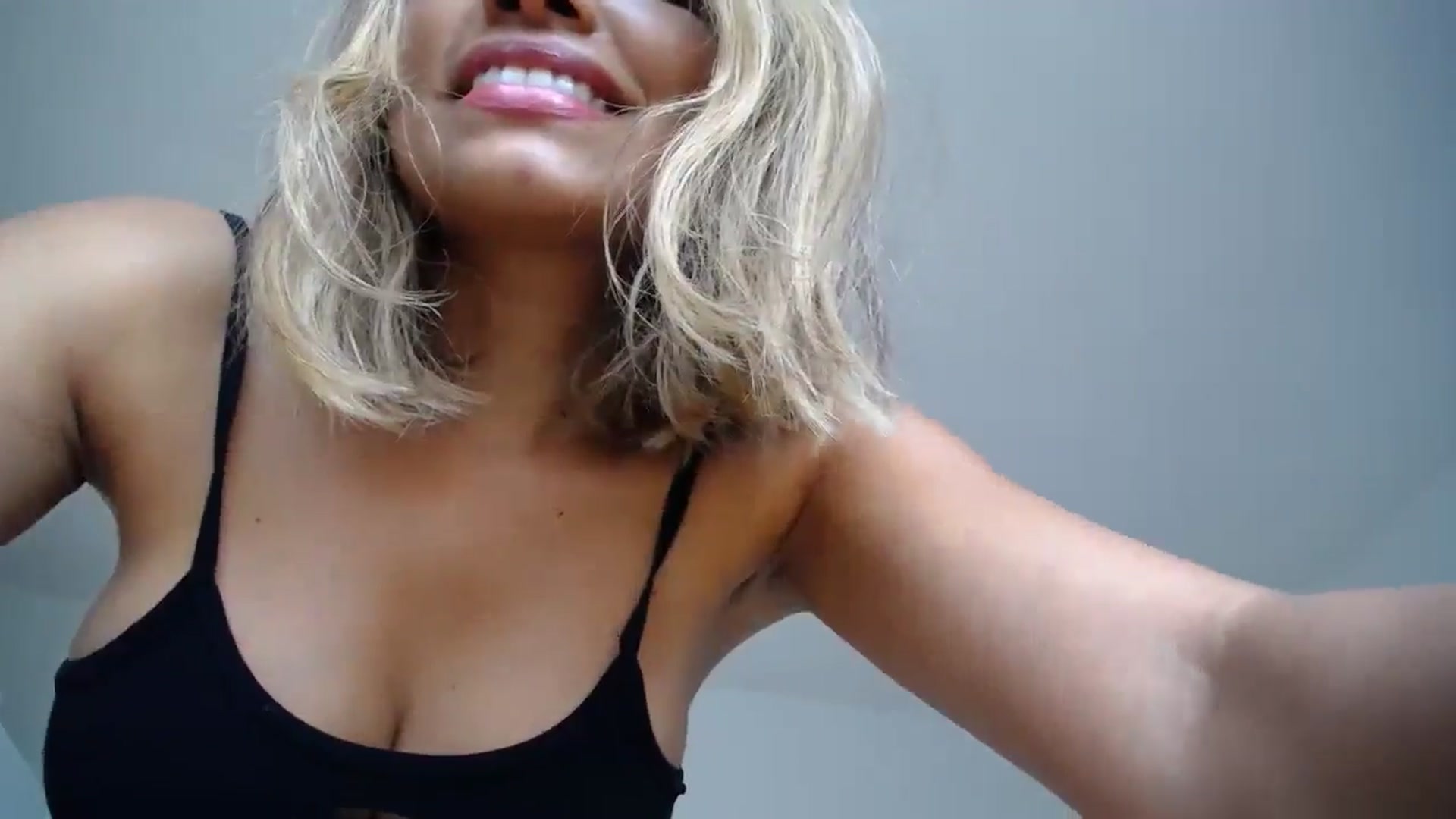 Gallery image thumbnail from SamanthaKitty's myfreecams stream on, 10/08/2024, 10:48 image 20 of 20