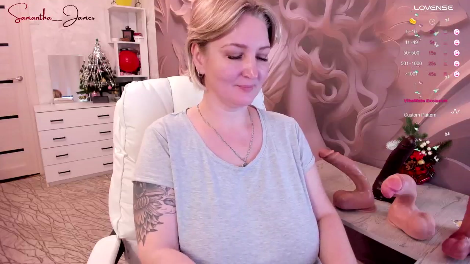 Gallery image thumbnail from Samantha_Ash's myfreecams stream on, 12/16/2024, 12:10 image 9 of 20