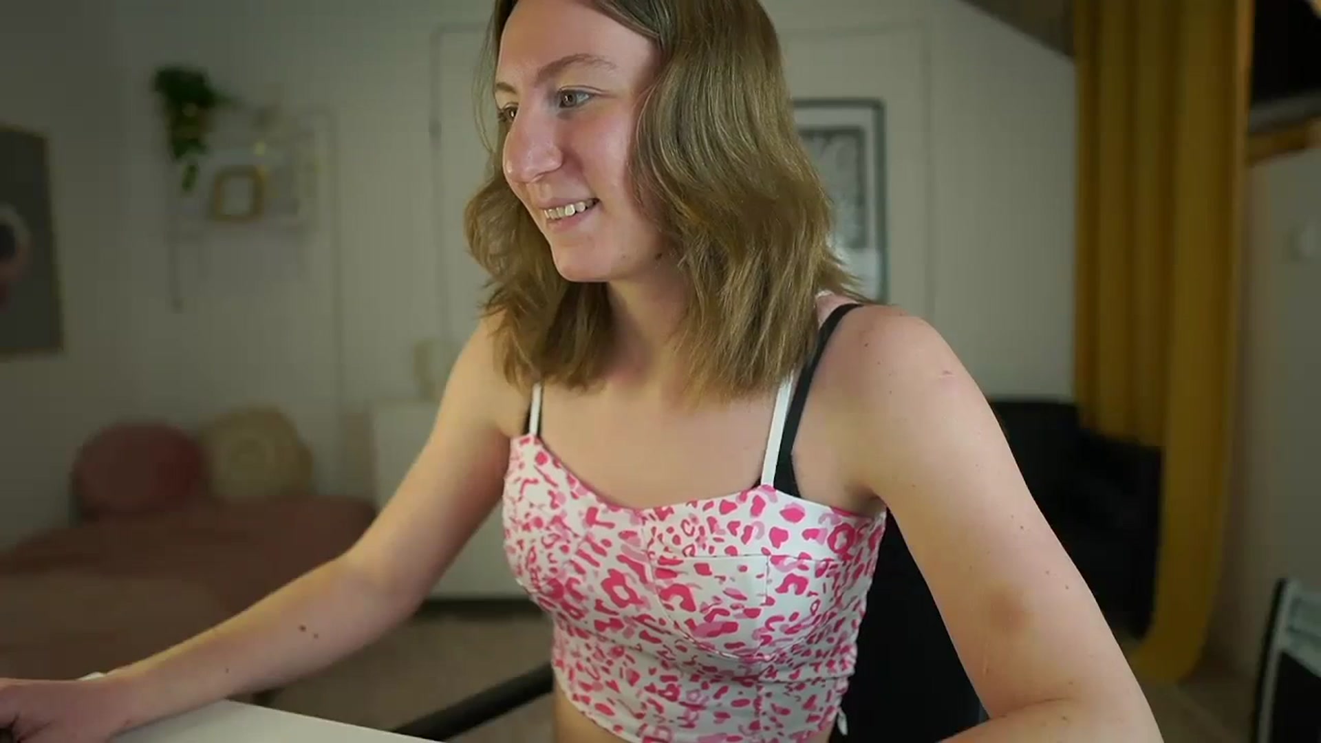 Gallery image thumbnail from Samantha_Snt's myfreecams stream on, 02/07/2024, 13:03 image 14 of 20