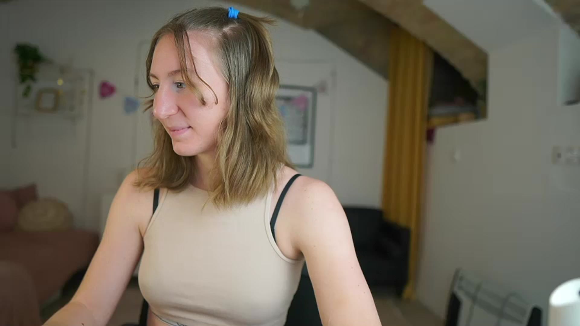 Gallery image thumbnail from Samantha_Snt's myfreecams stream on, 02/12/2024, 11:52 image 17 of 20
