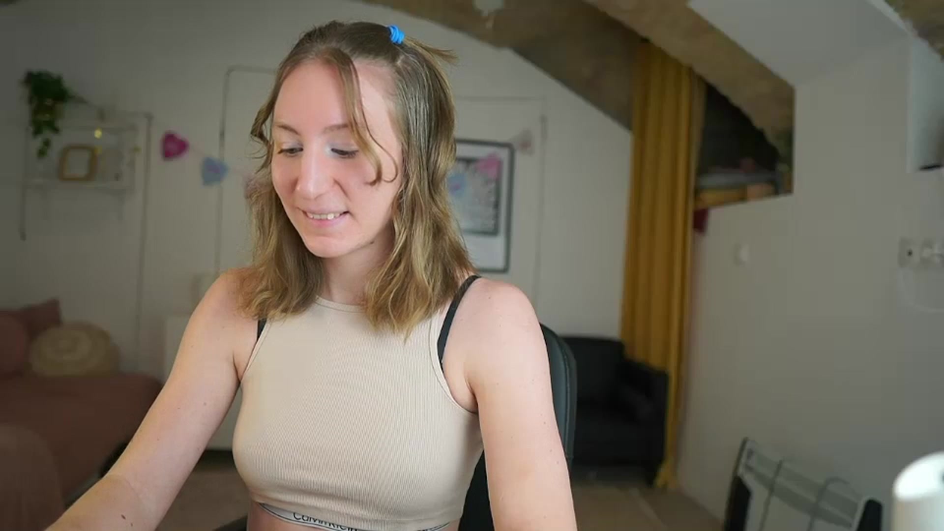 Gallery image thumbnail from Samantha_Snt's myfreecams stream on, 02/12/2024, 11:52 image 20 of 20