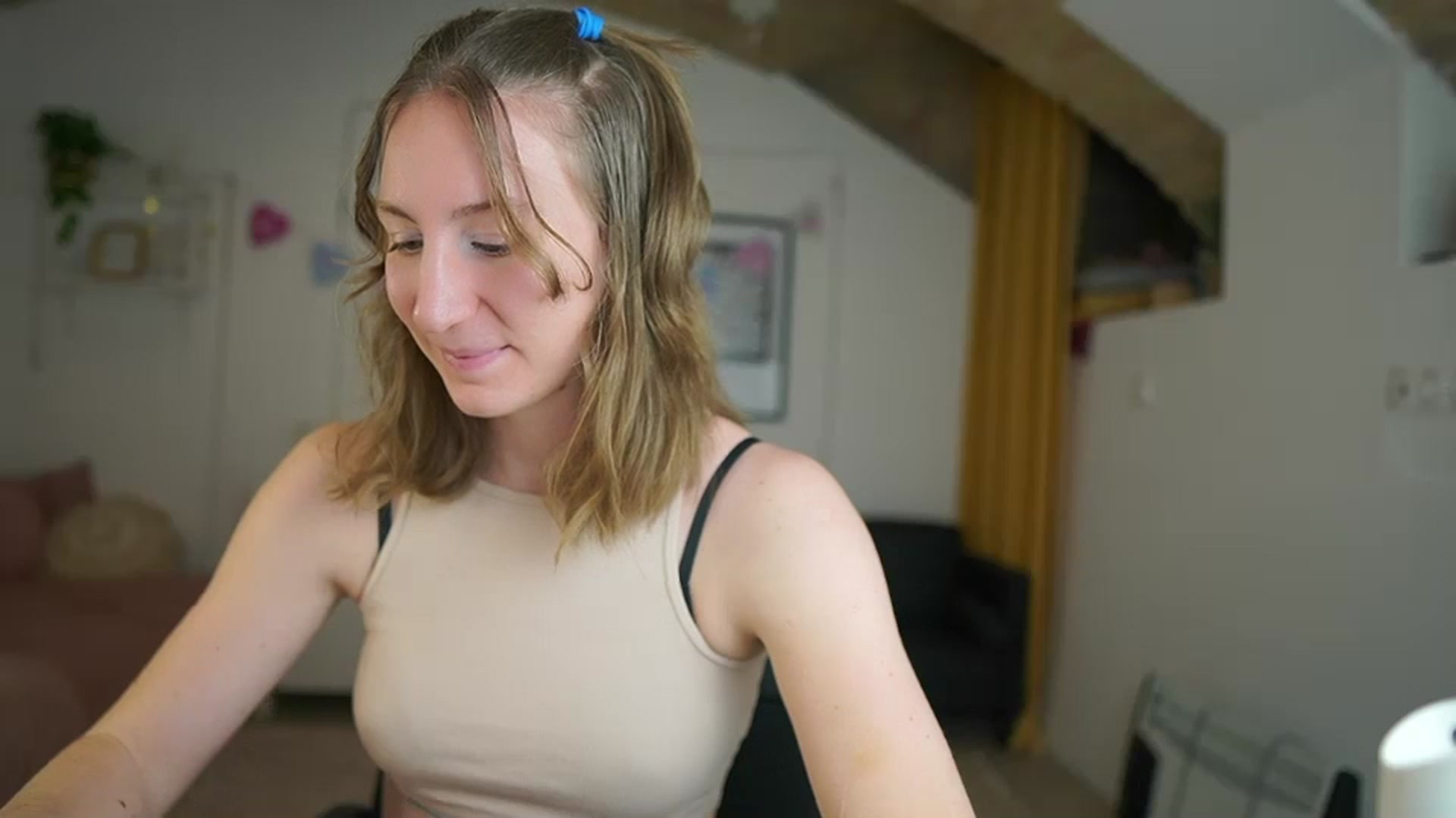 Gallery image thumbnail from Samantha_Snt's myfreecams stream on, 02/12/2024, 11:52 image 18 of 20