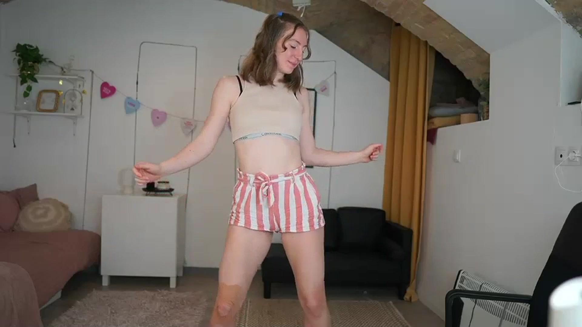 Gallery image thumbnail from Samantha_Snt's myfreecams stream on, 02/12/2024, 11:52 image 14 of 20