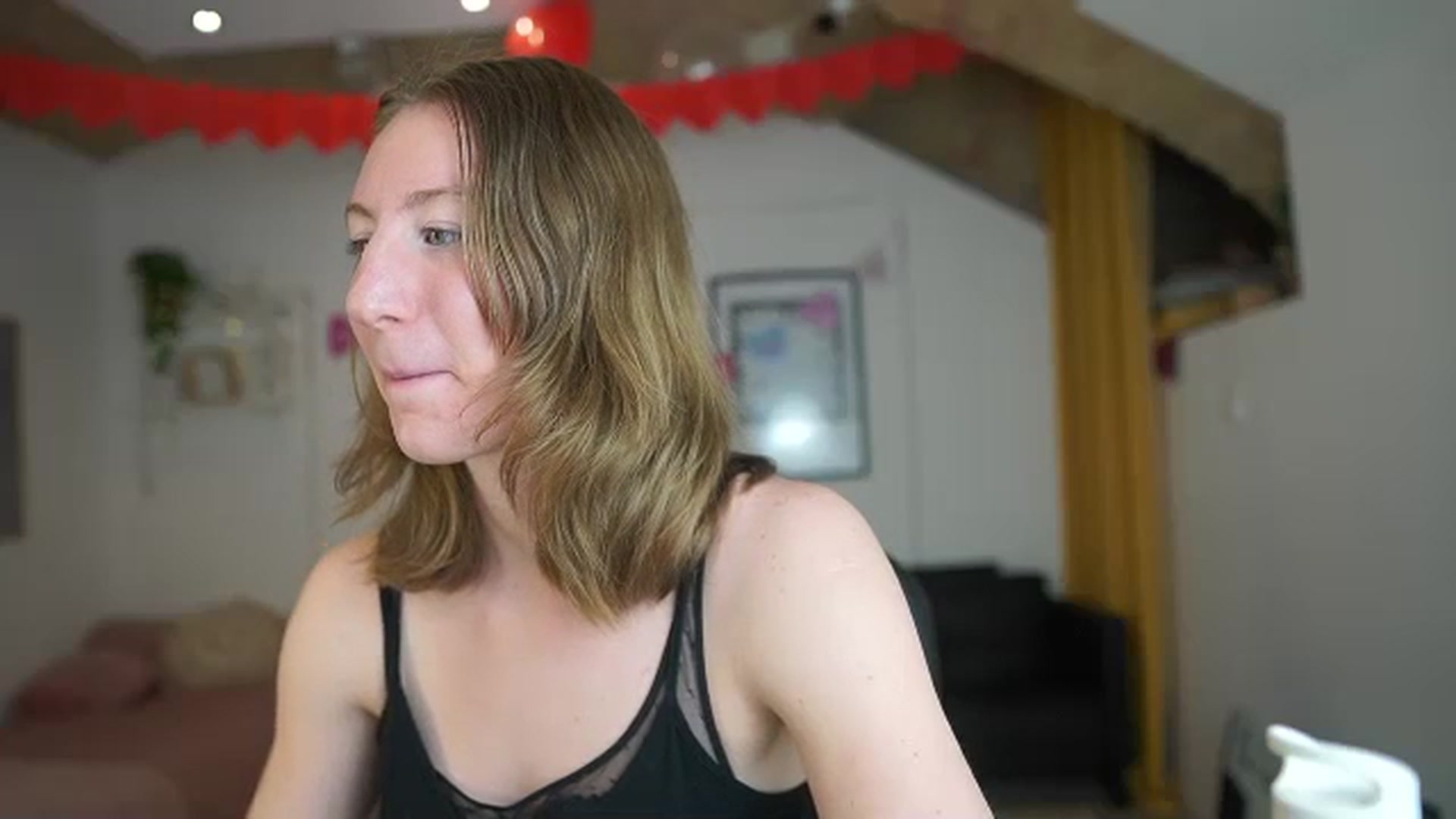 Gallery image thumbnail from Samantha_Snt's myfreecams stream on, 02/17/2024, 12:59 image 14 of 20
