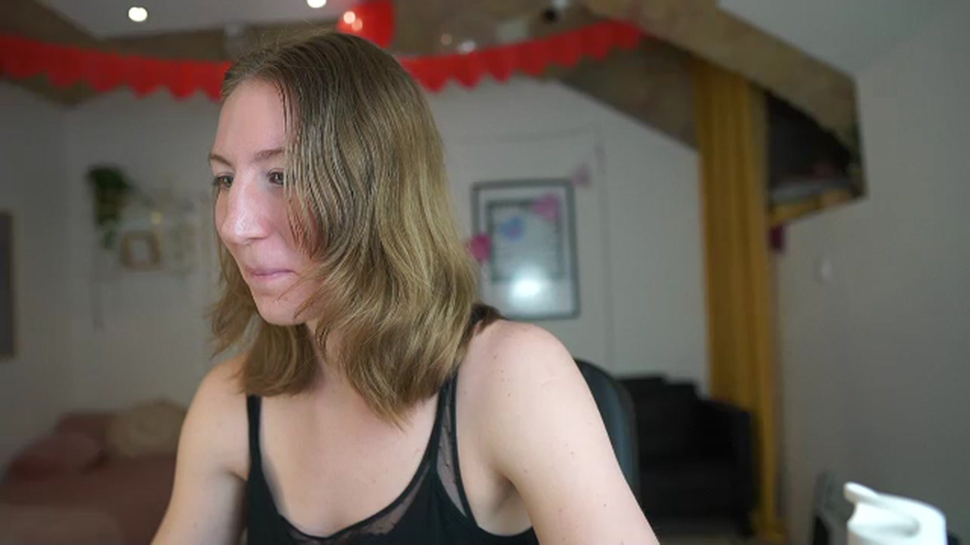 Gallery image thumbnail from Samantha_Snt's myfreecams stream on, 02/17/2024, 12:59 image 12 of 20