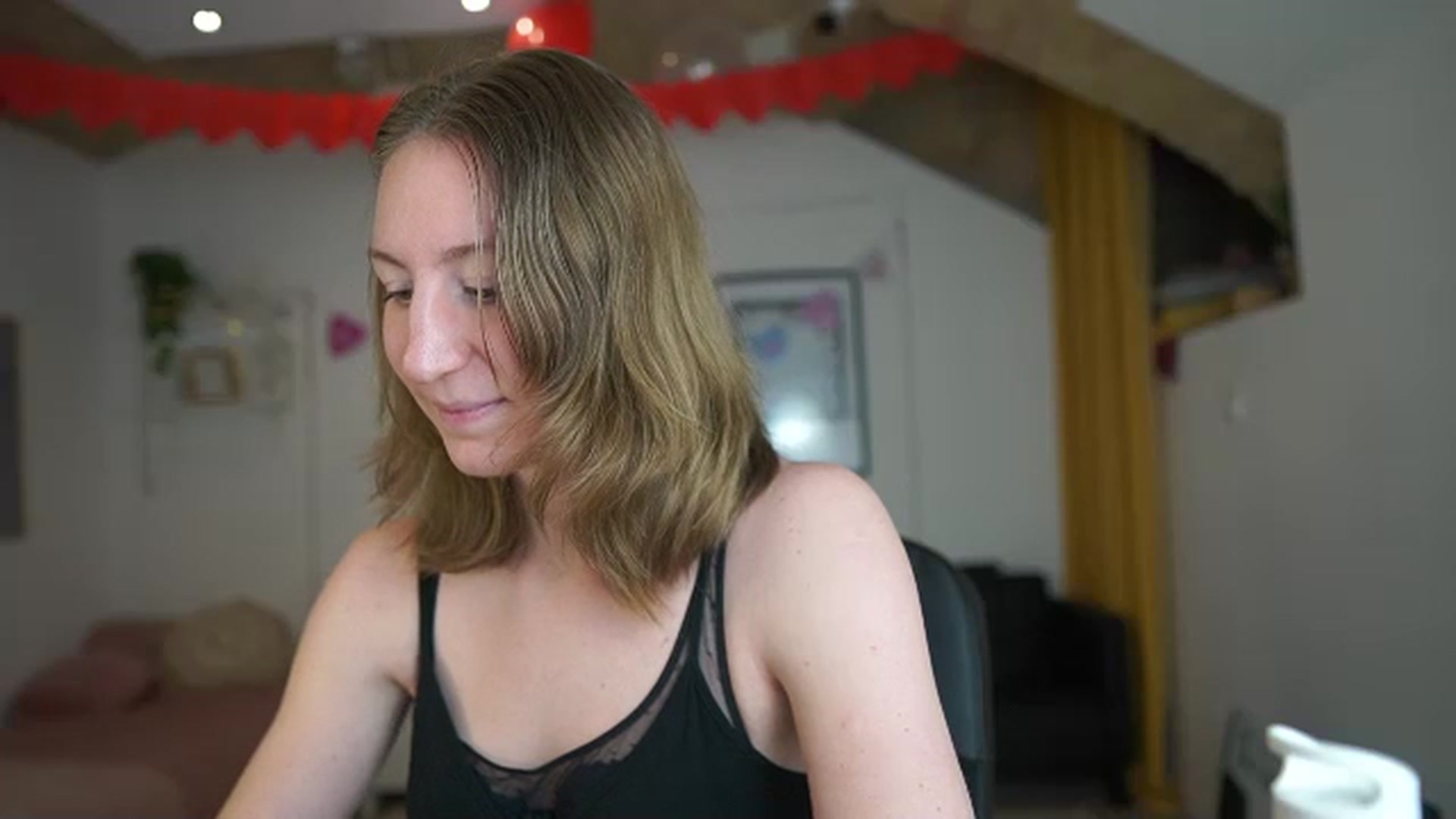 Gallery image thumbnail from Samantha_Snt's myfreecams stream on, 02/17/2024, 12:59 image 4 of 20
