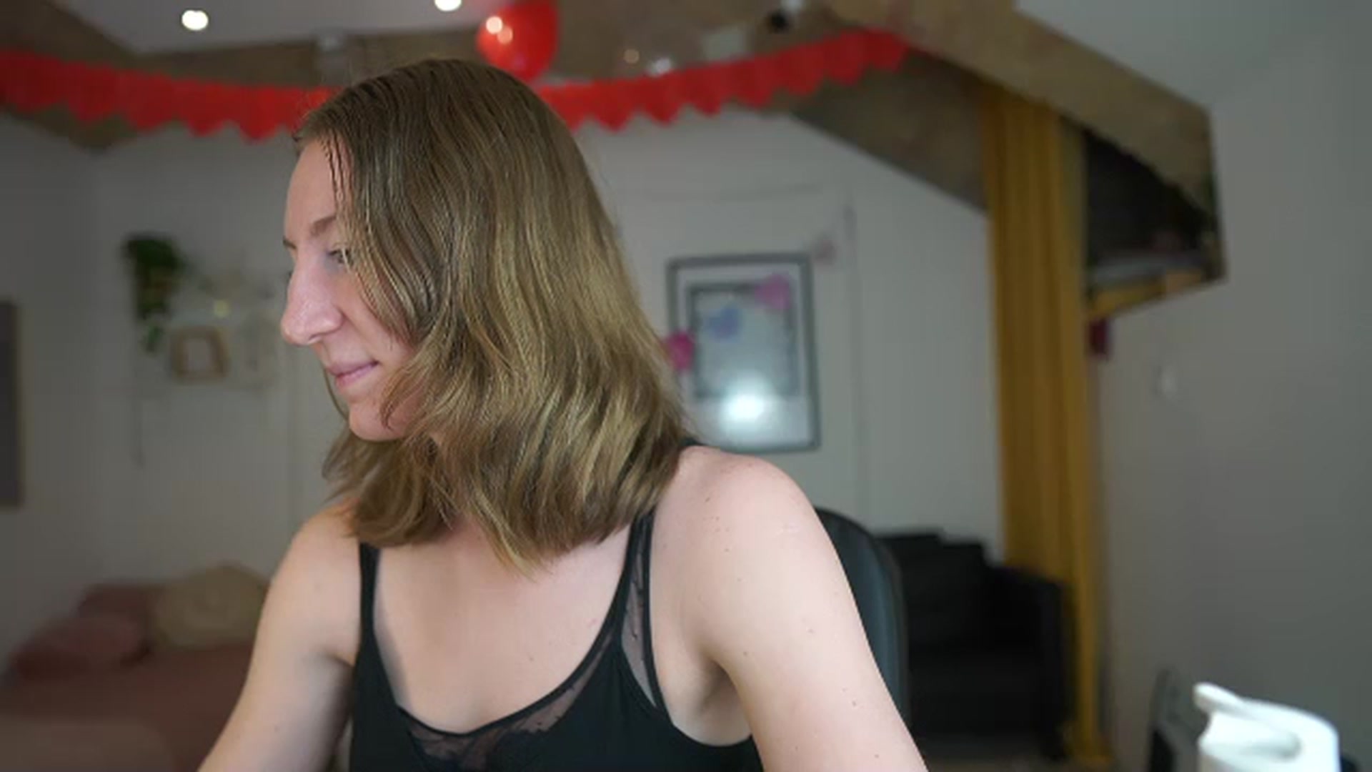 Gallery image thumbnail from Samantha_Snt's myfreecams stream on, 02/17/2024, 12:59 image 6 of 20