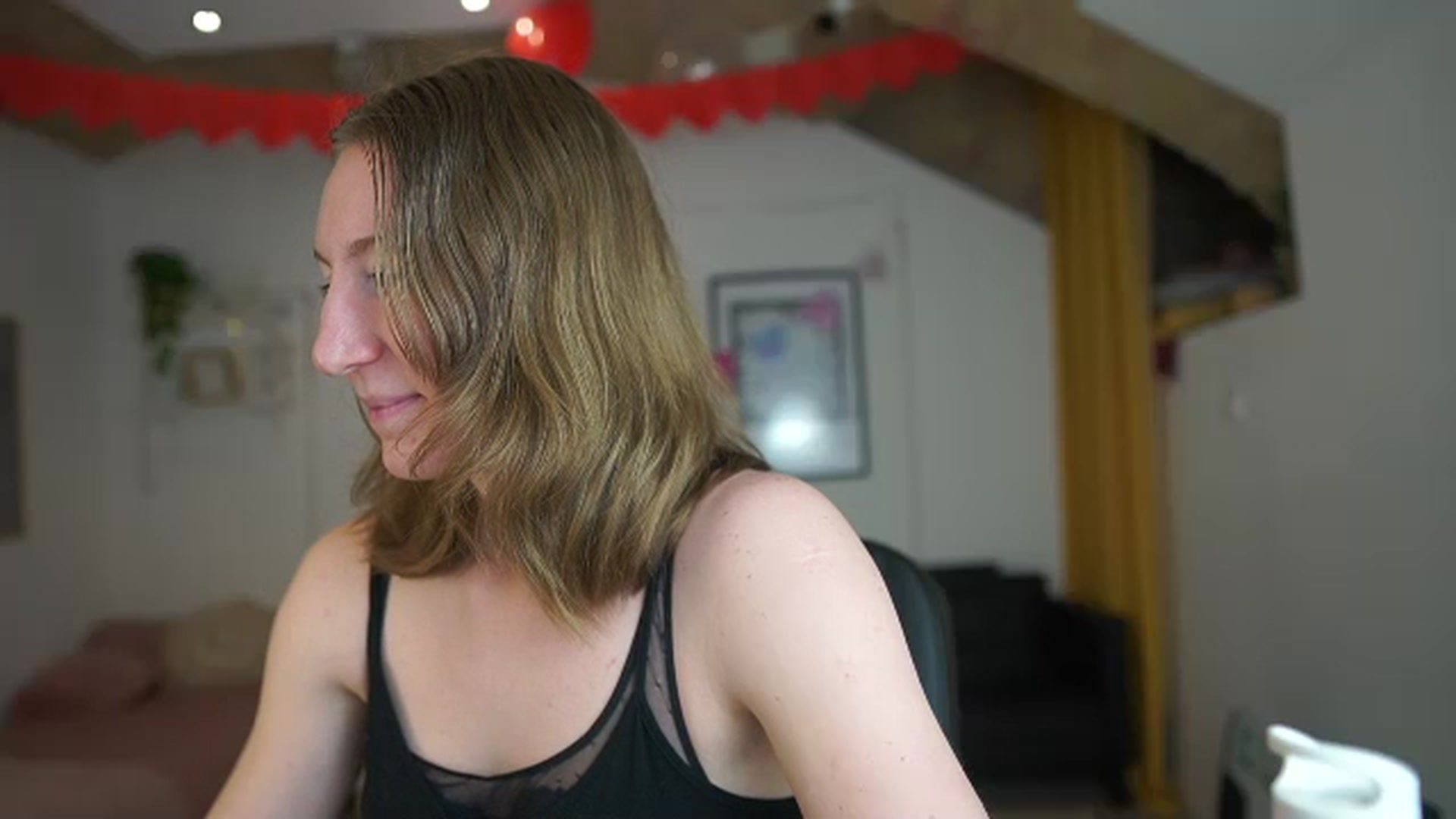 Gallery image thumbnail from Samantha_Snt's myfreecams stream on, 02/17/2024, 12:59 image 9 of 20