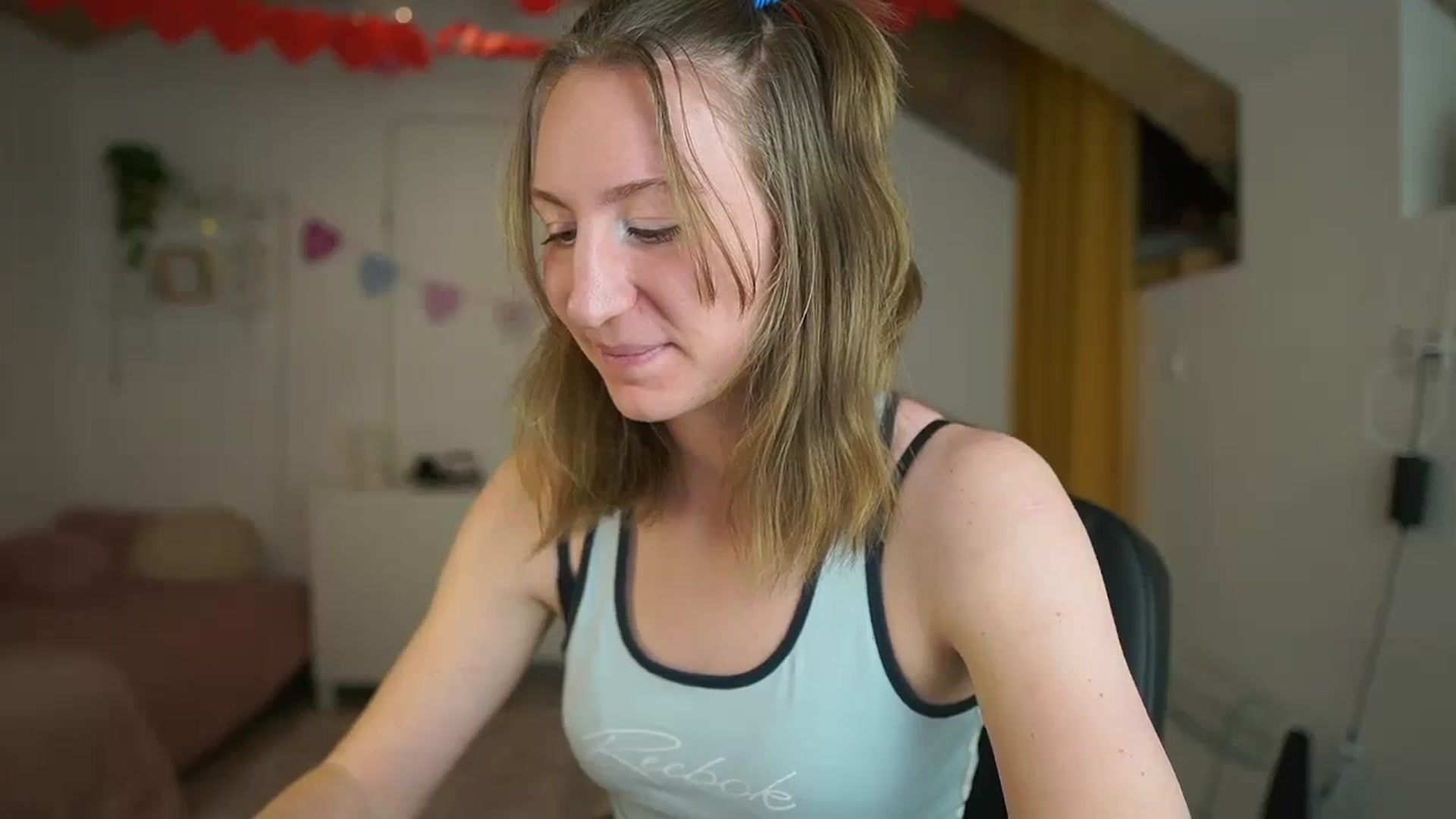 Gallery image thumbnail from Samantha_Snt's myfreecams stream on, 02/21/2024, 12:24 image 8 of 20