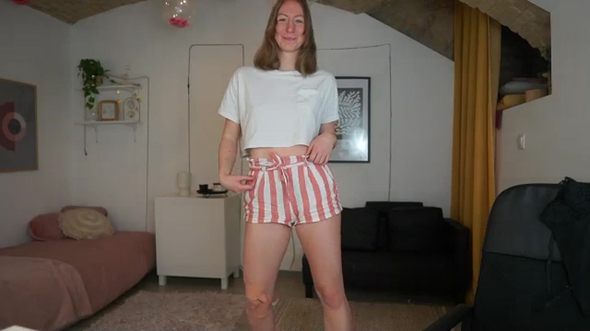Gallery image thumbnail from Samantha_Snt's myfreecams stream on, 02/28/2024, 11:24 image 17 of 20