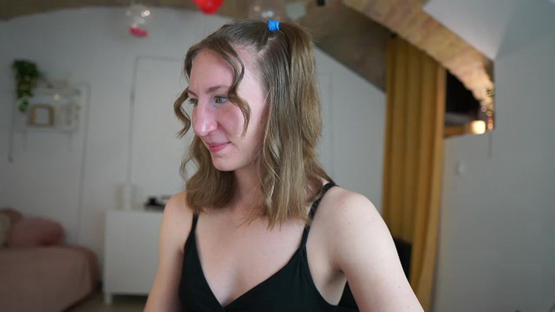 Gallery image thumbnail from Samantha_Snt's myfreecams stream on, 03/15/2024, 14:51 image 1 of 20