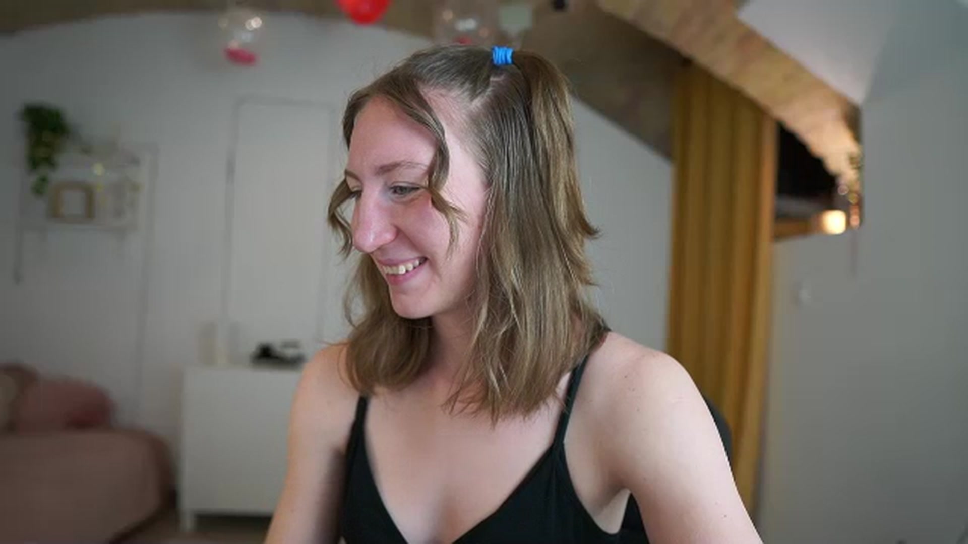 Gallery image thumbnail from Samantha_Snt's myfreecams stream on, 03/15/2024, 17:12 image 6 of 20