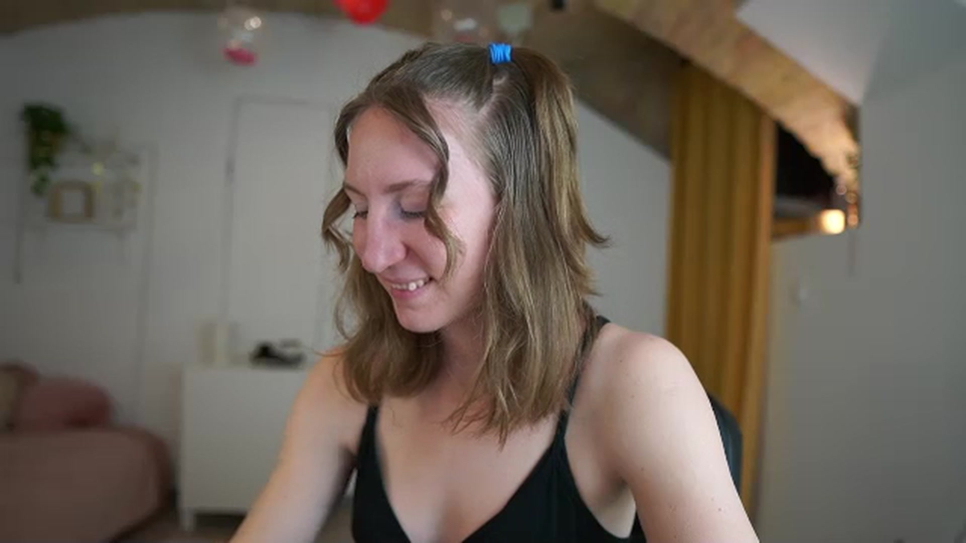 Gallery image thumbnail from Samantha_Snt's myfreecams stream on, 03/15/2024, 17:12 image 4 of 20